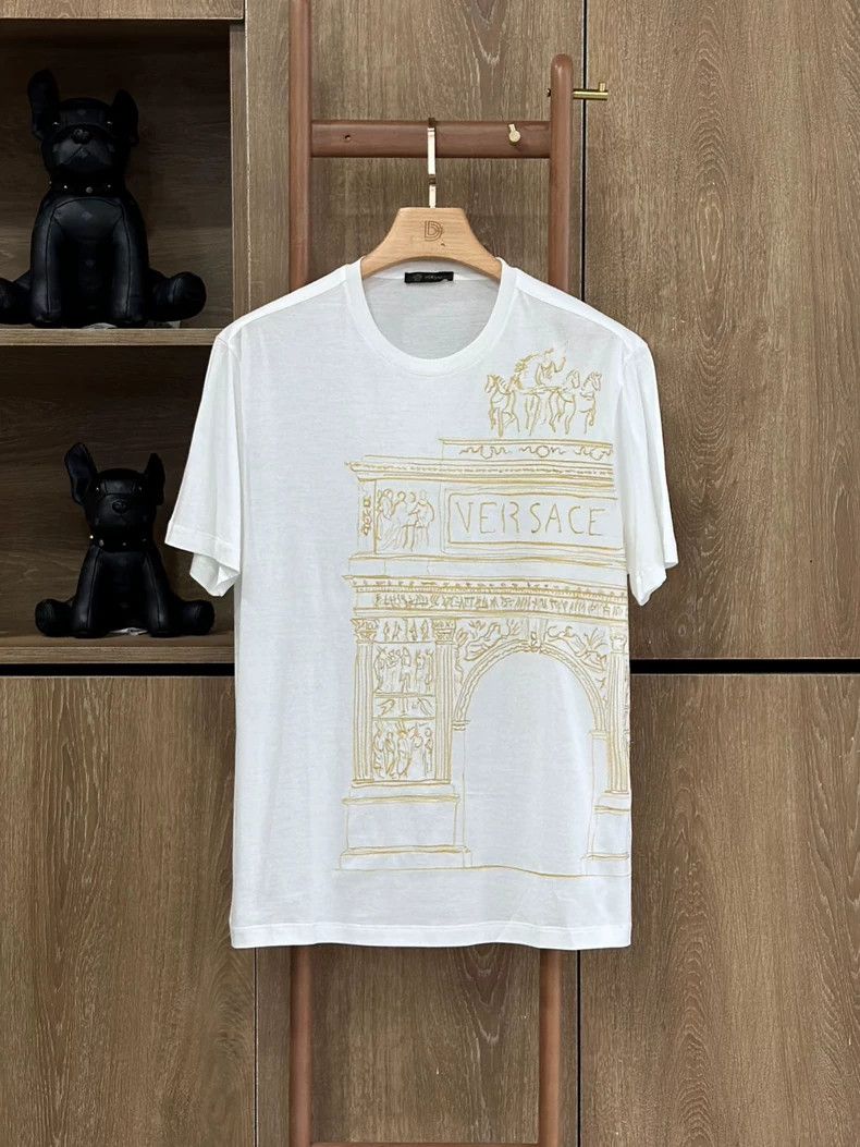 Versace Versace White casual T-shirt Size US S / EU 44-46 / 1 - 1 Thumbnail
