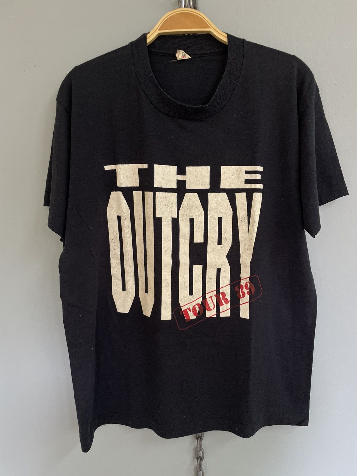 Vintage Vintage 80s The Outcry tour 89 band t shirt Size US L / EU 52-54 / 3 - 3 Thumbnail