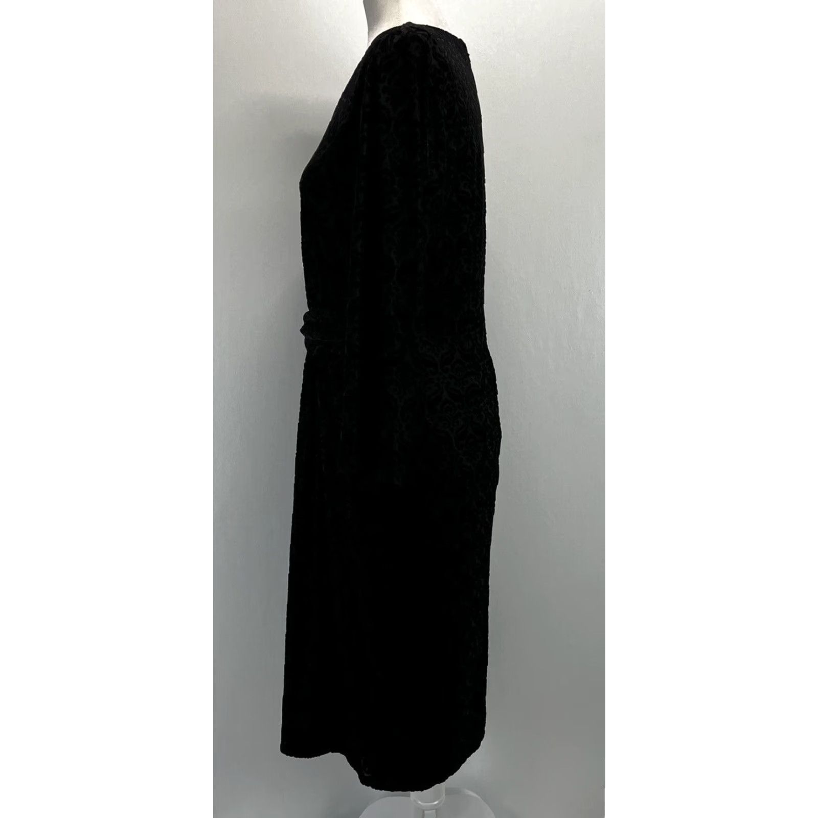Talbots Talbots Velvet Sheath Dress, Black, Large, Knee Length, Floral, Womens Size L / US 10 / IT 46 - 2 Thumbnail