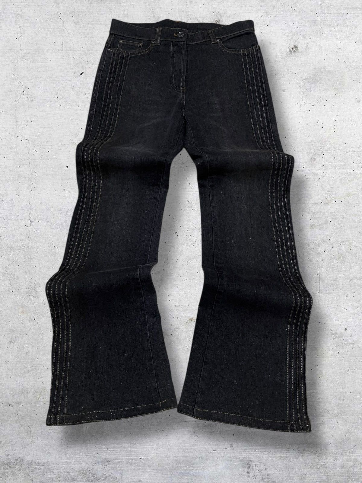 Tornado Mart VINTAGE JAPAN DESIGNER TRADITIONAL OG 1990S FLARED CUT DENIM Size US 27 - 1 Thumbnail