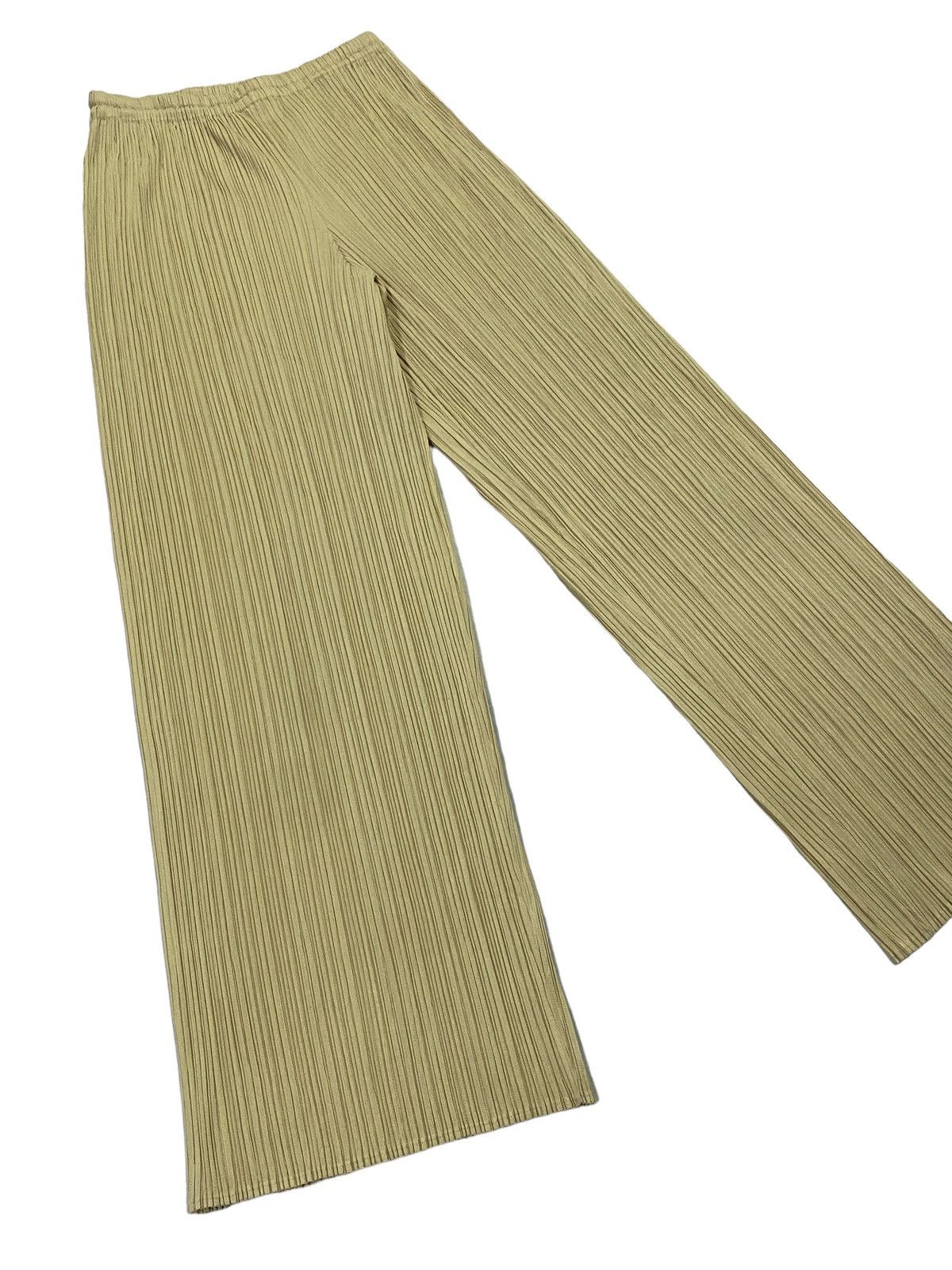 Issey Miyake Pleats Please “Issey Miyake” Pleated Trousers Size 26" / US 2 / IT 38 - 18 Thumbnail