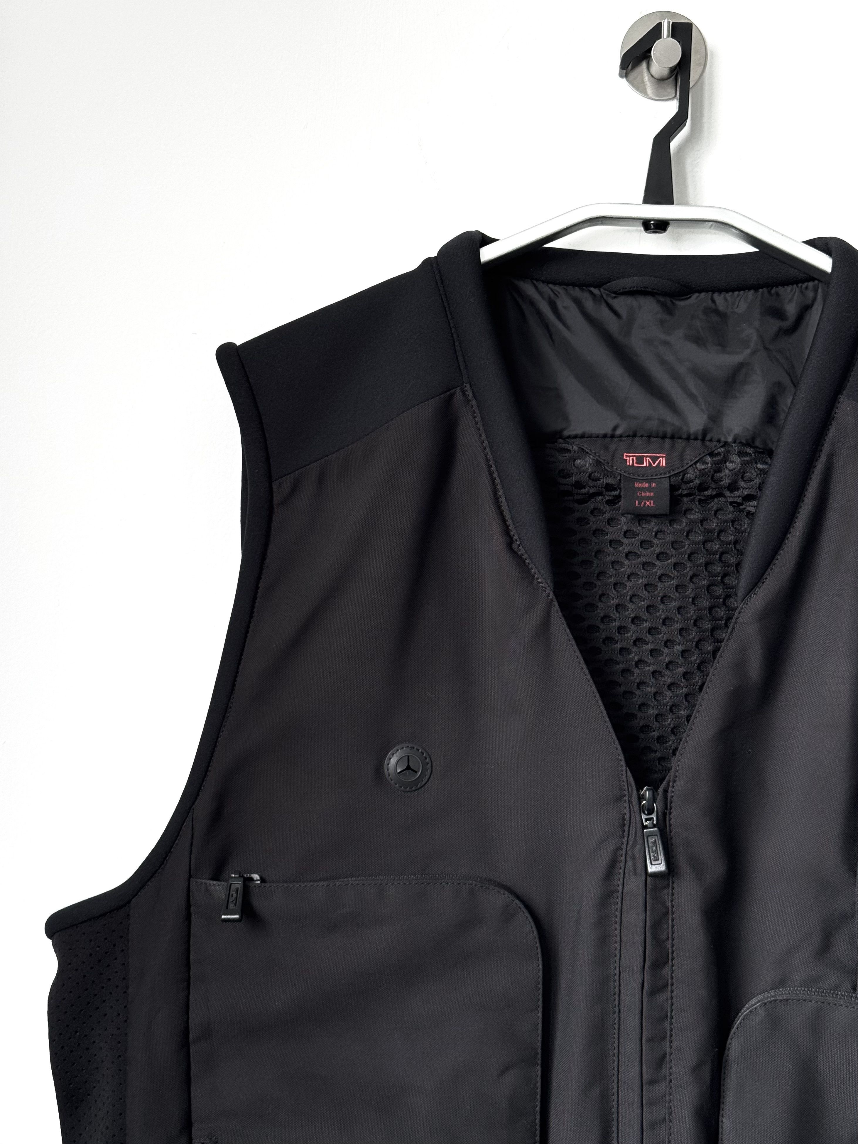 Tumi Tumi Sleevleess Black Travel Jacket Size US L / EU 52-54 / 3 - 5 Thumbnail