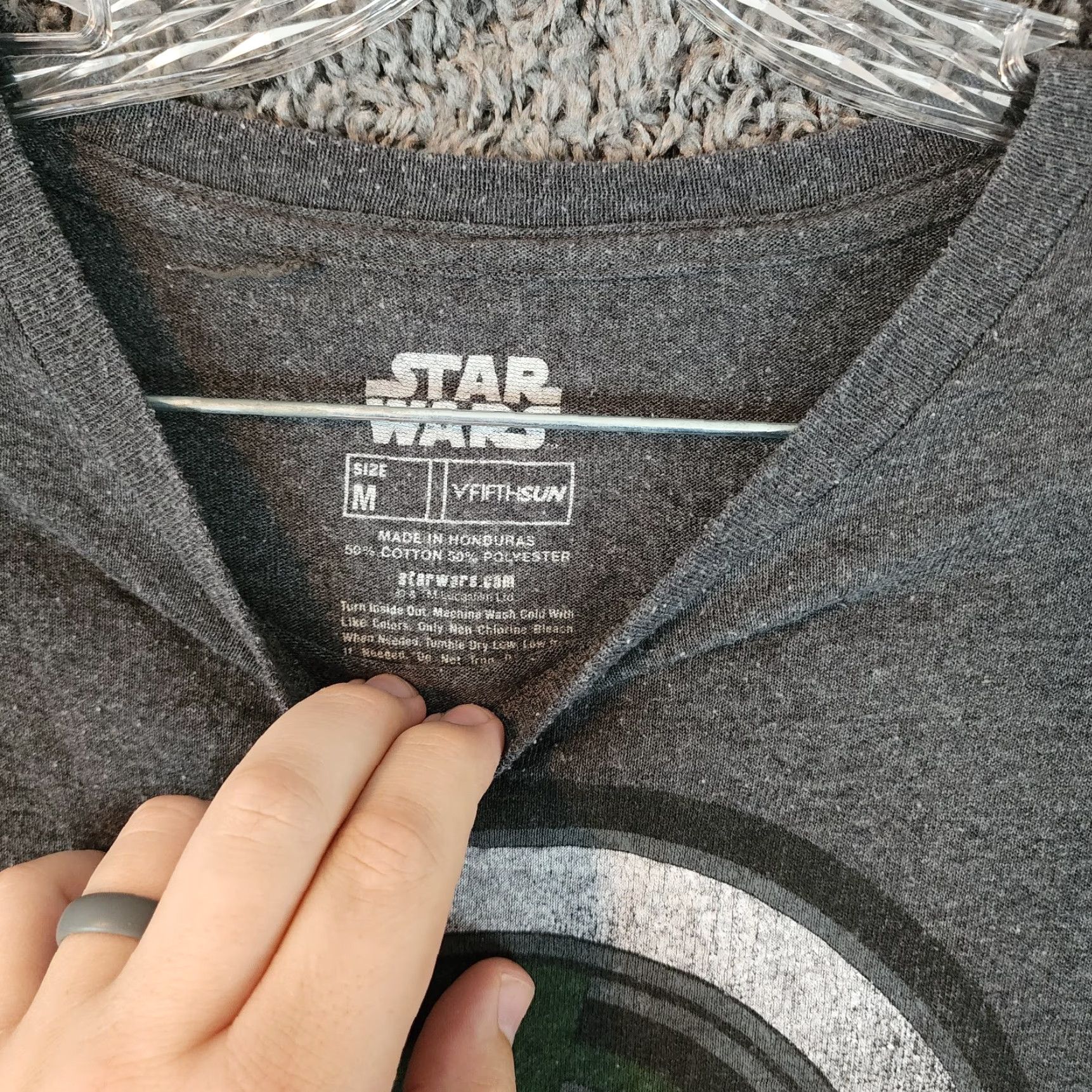 Vintage Fifth Sun Mens Gray Star Wars Boba Fett Short Sleeve Graphic Tee M Shirt Size US 31 - 4 Thumbnail