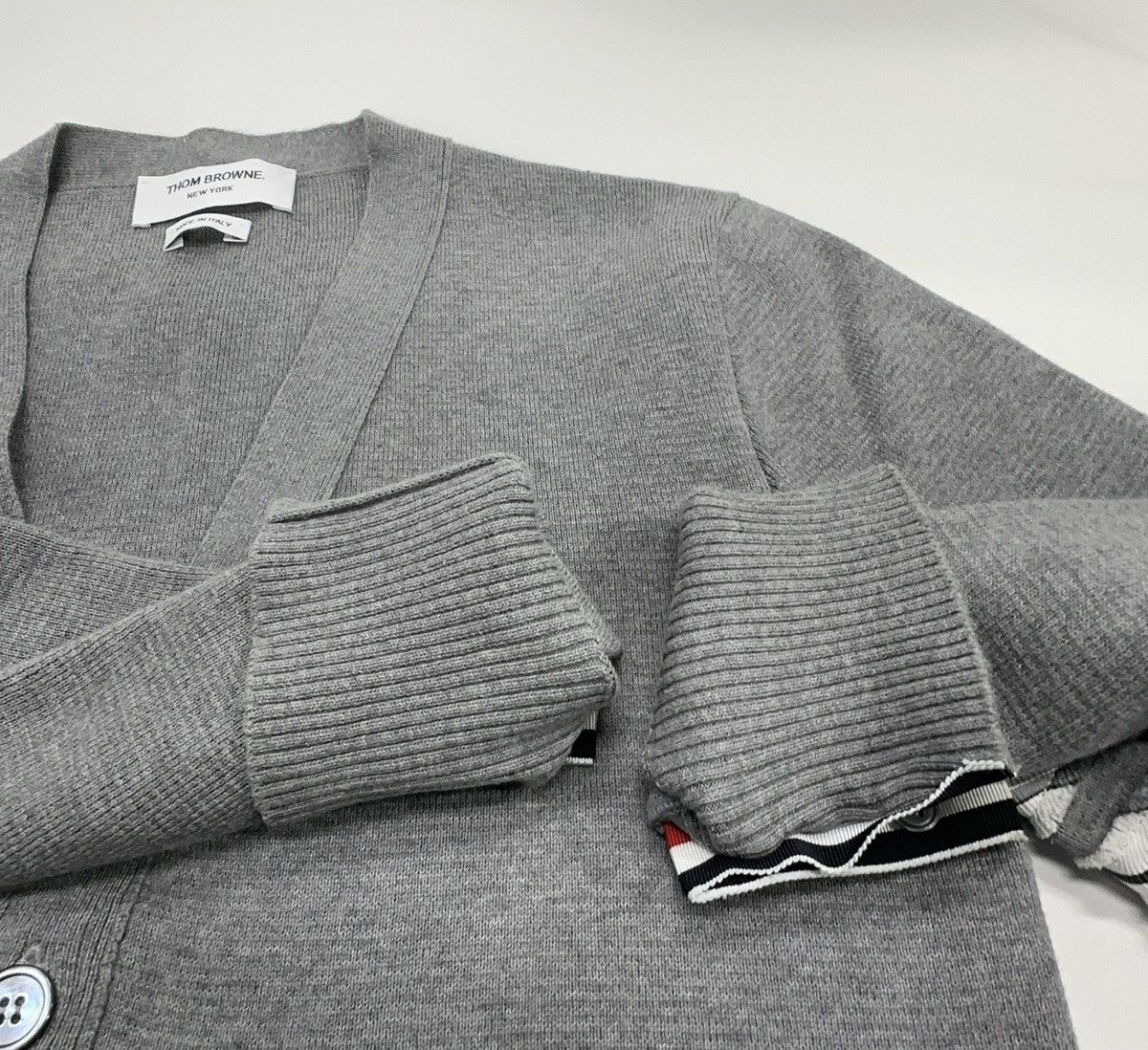 Thom Browne Thom Browne grey Milano stitch cotton V-neck cardigan Size US S / EU 44-46 / 1 - 5 Thumbnail