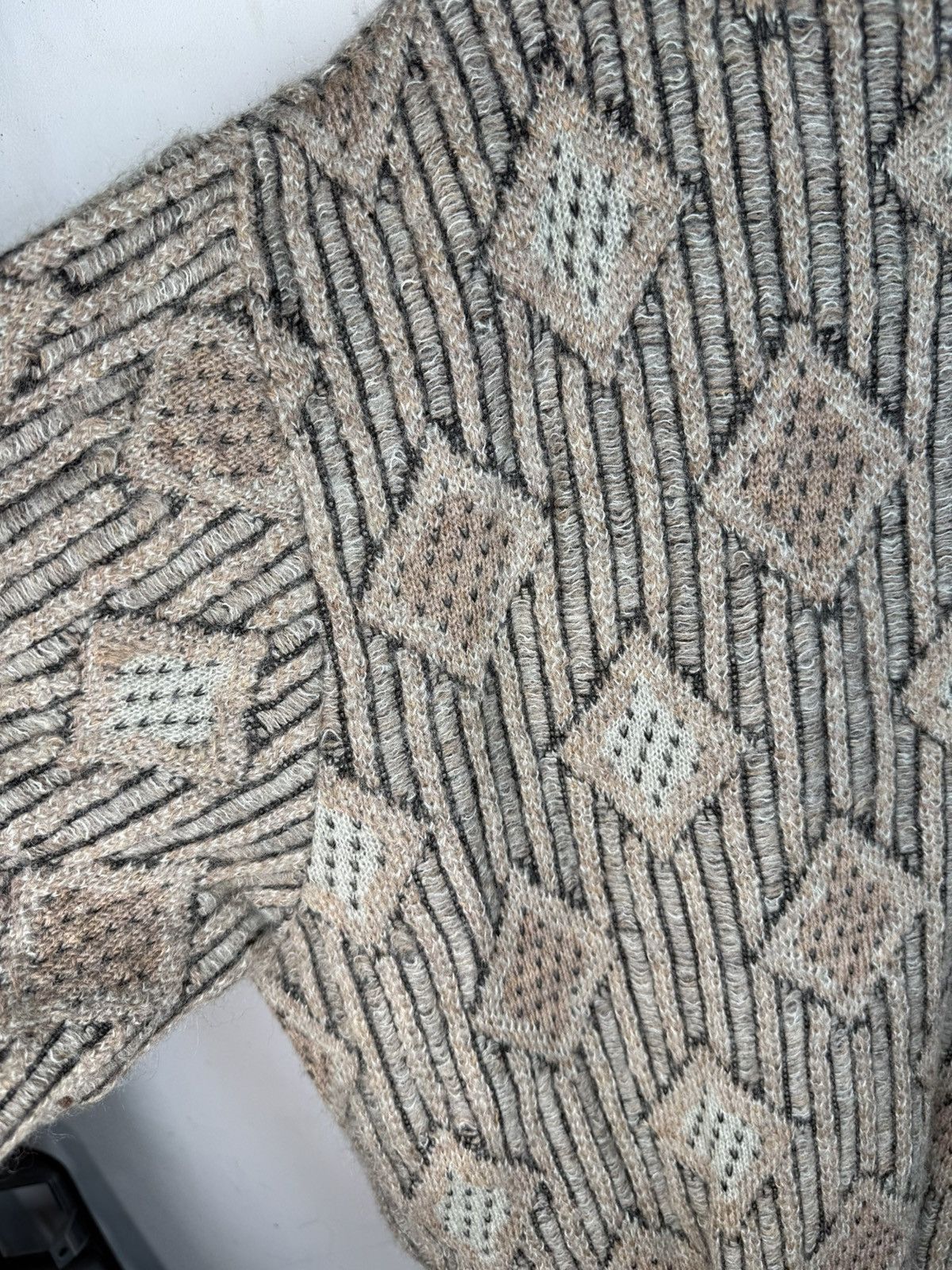 Yves Saint Laurent 90s Wool YSL Sweater Soft Beige Vintage Yves Saint Laurent Size US L / EU 52-54 / 3 - 12 Thumbnail