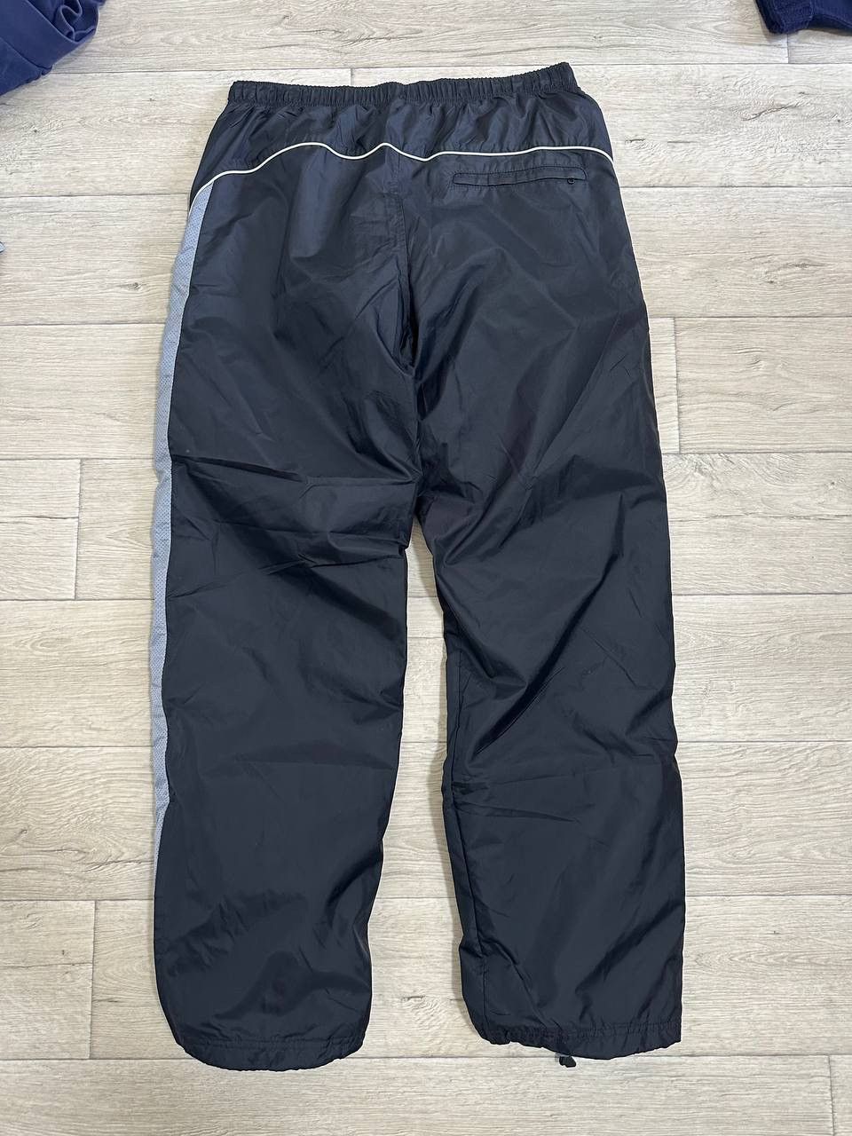 Nike Vintage Nike Sportswear Nylon Track Pants Baggy Zippers XL Size US 36 / EU 52 - 6 Thumbnail