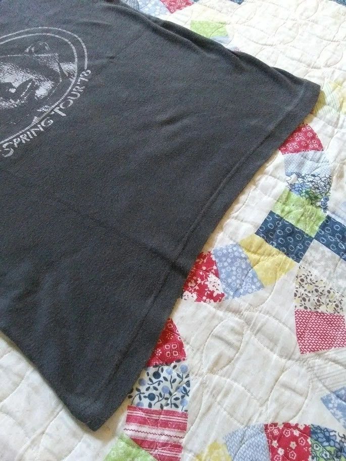 Band Tees Vintage Original Queen Band Spring Tour 1978 T-shirt Size US S / EU 44-46 / 1 - 4 Thumbnail