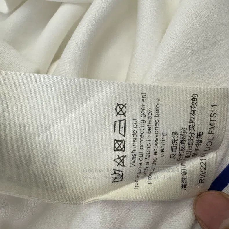 Louis Vuitton Louis Vuitton Printed Logo short sleeves Size M / US 6-8 / IT 42-44 - 5 Thumbnail