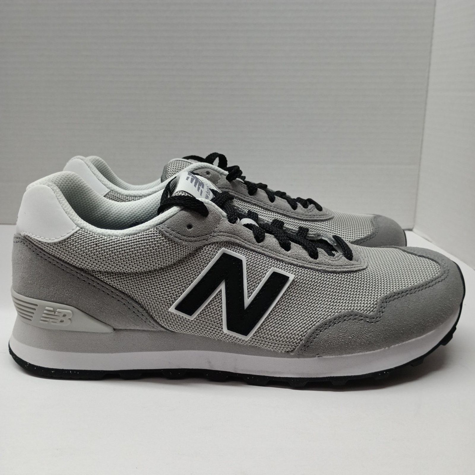 New Balance New Balance Unisex 515 Gray Sneakers Men's 8 Women's 9.5 Size US 8 / EU 41 - 1 Thumbnail