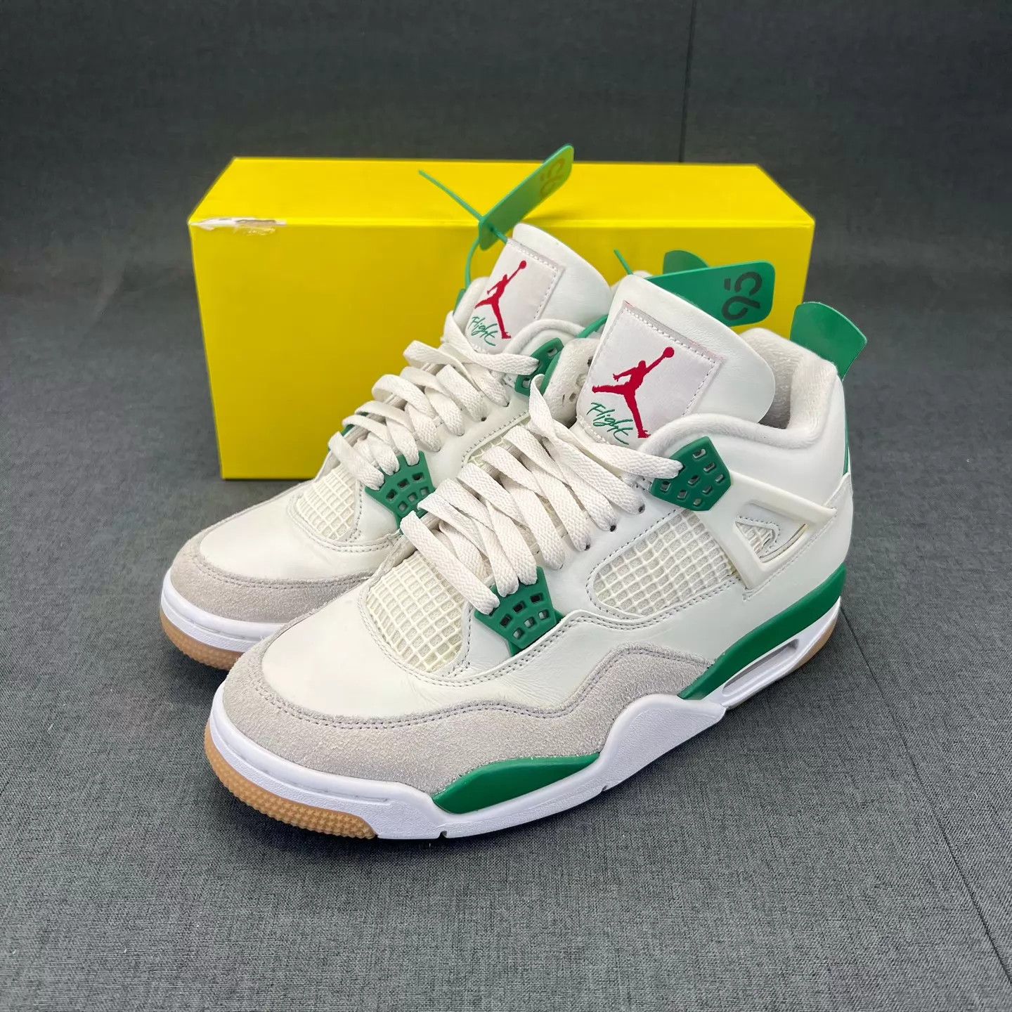 Nike AJ4 SB White Green 42 99 New boxed Size US 9 / EU 42 - 1 Thumbnail