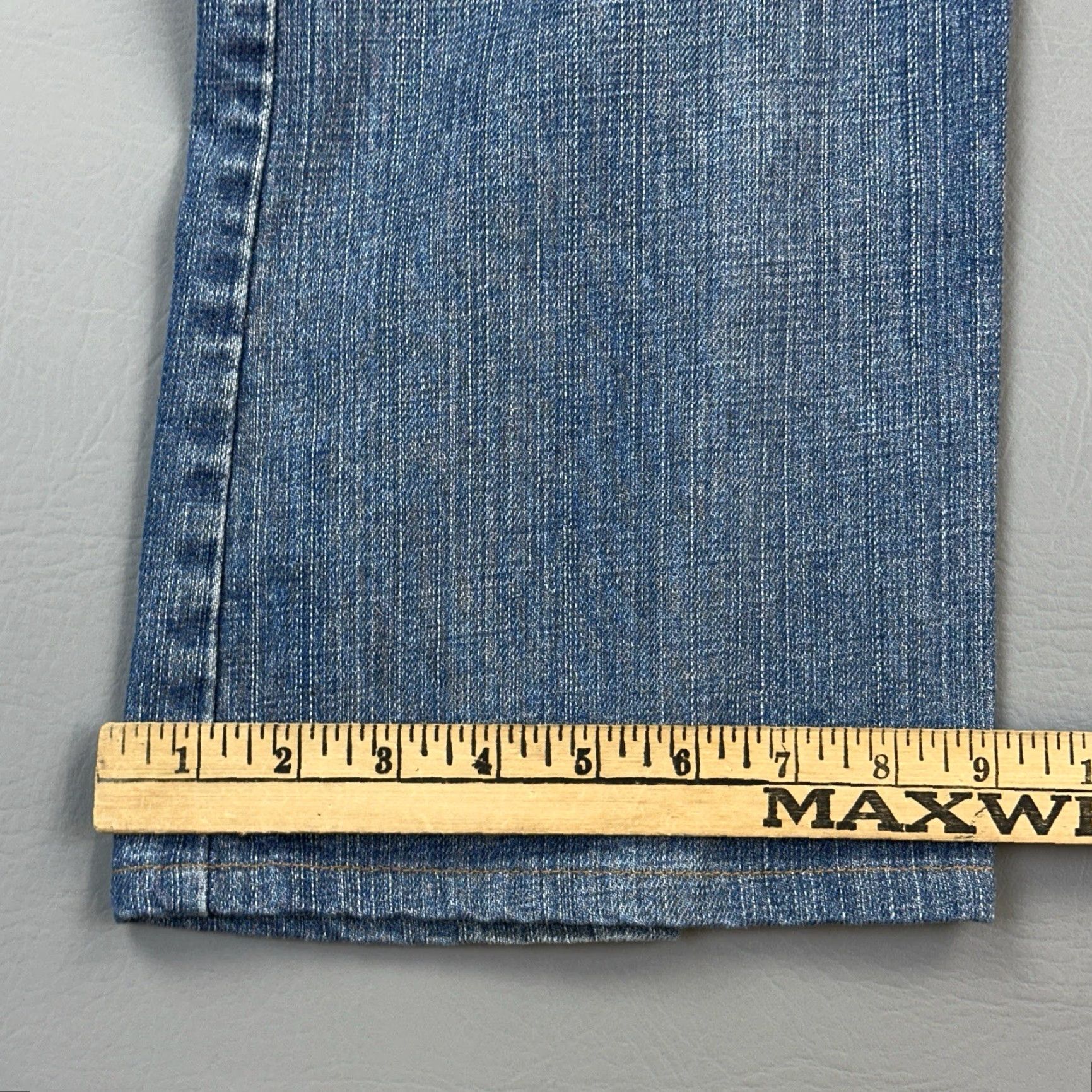 Levi's VINTAGE Levis 527 Jeans Mens 36x28 Medium Wash Denim Low Boot Cut Cowboy Y2K Size US 36 / EU 52 - 4 Thumbnail