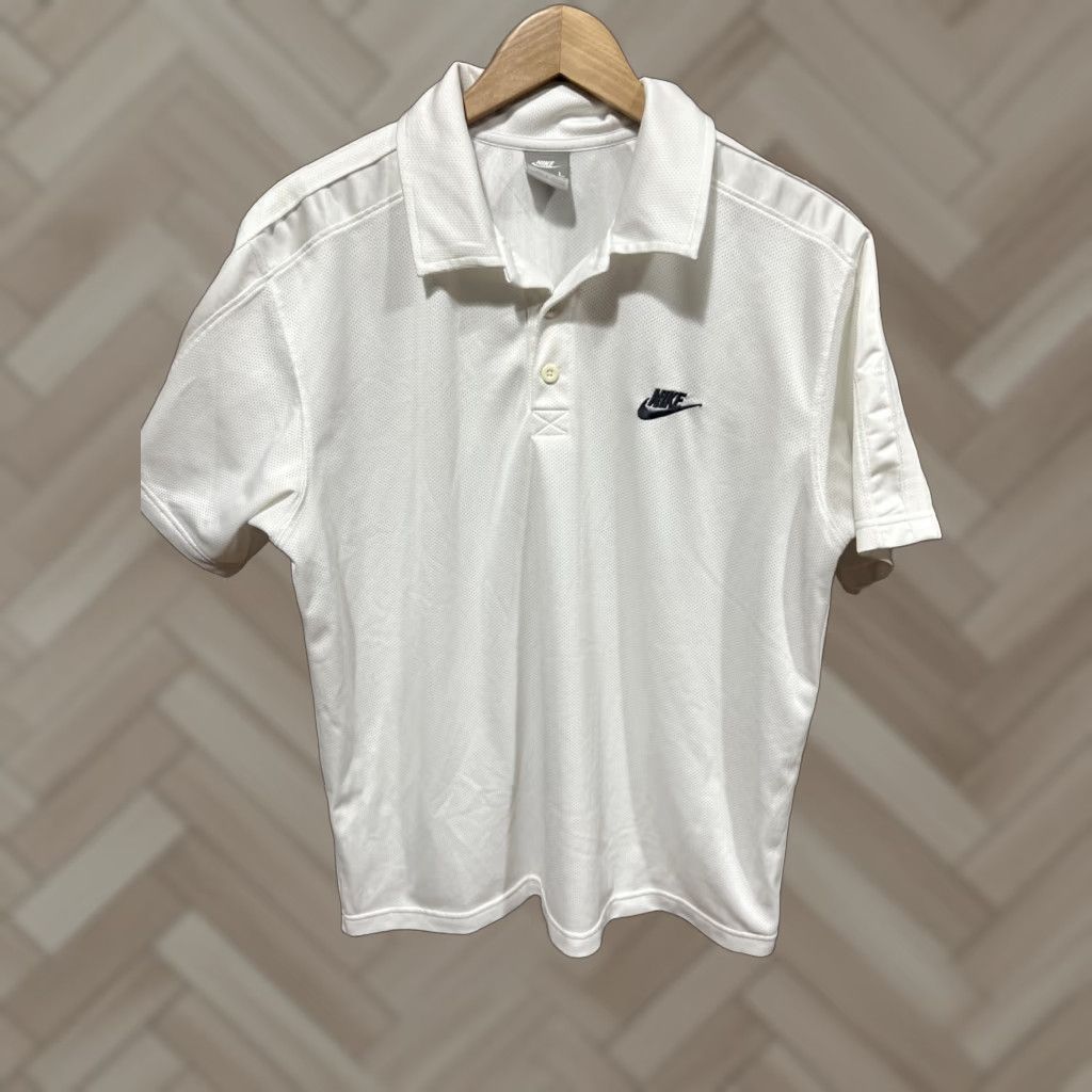 Nike VINTAGE Nike Mens White Polo Short Sleeve Collared Button 90s Center Swoosh Logo Size US L / EU 52-54 / 3 - 1 Thumbnail