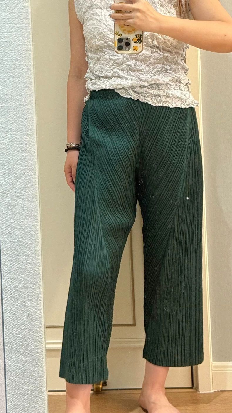 Issey Miyake Issey Miyake size:3 Dark green pleated trousers Size 31" - 6 Thumbnail