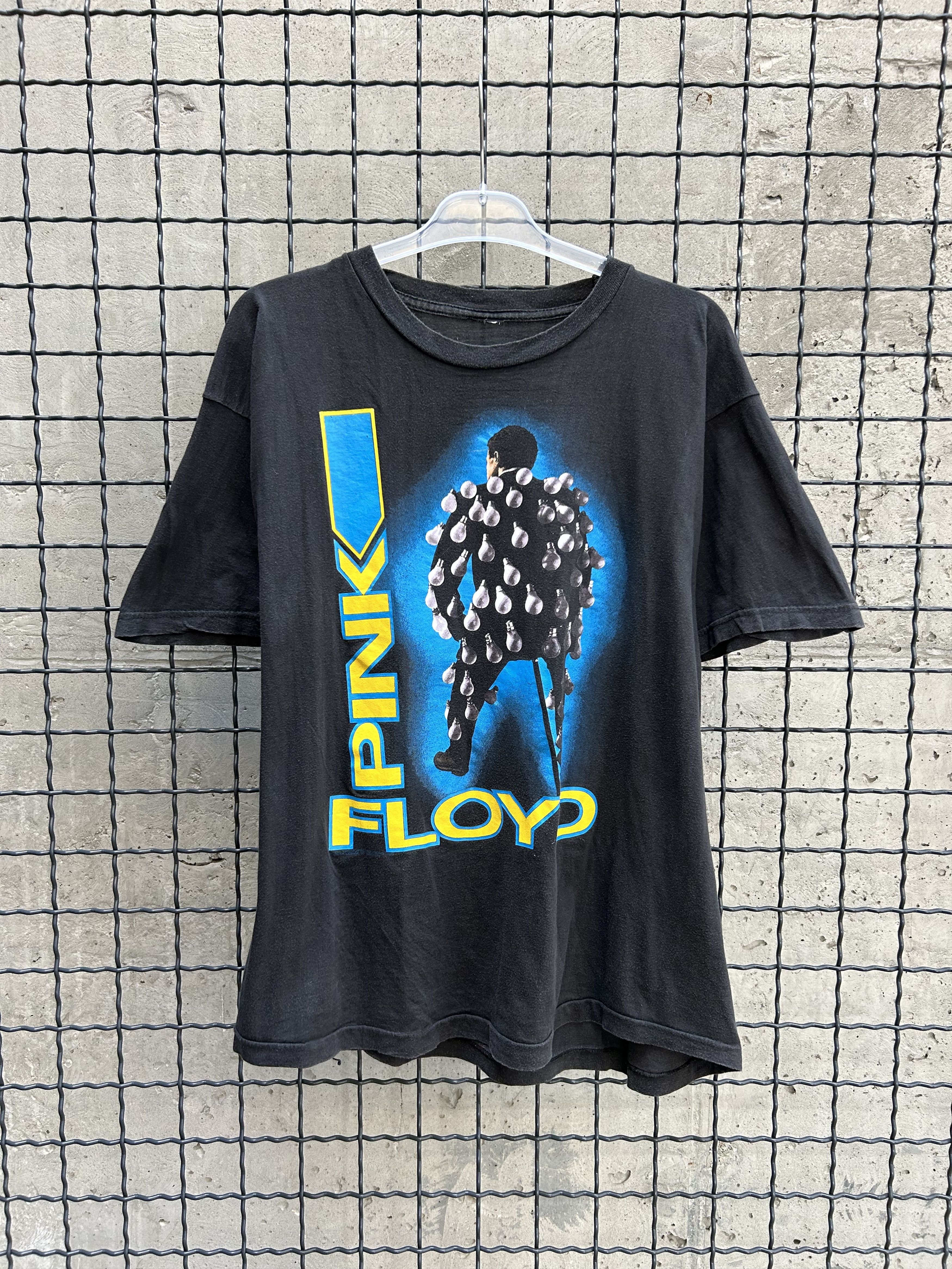 Band Tees Vintage 1989 Pink Floyd Rock Band T-shirt Size US L / EU 52-54 / 3 - 1 Thumbnail