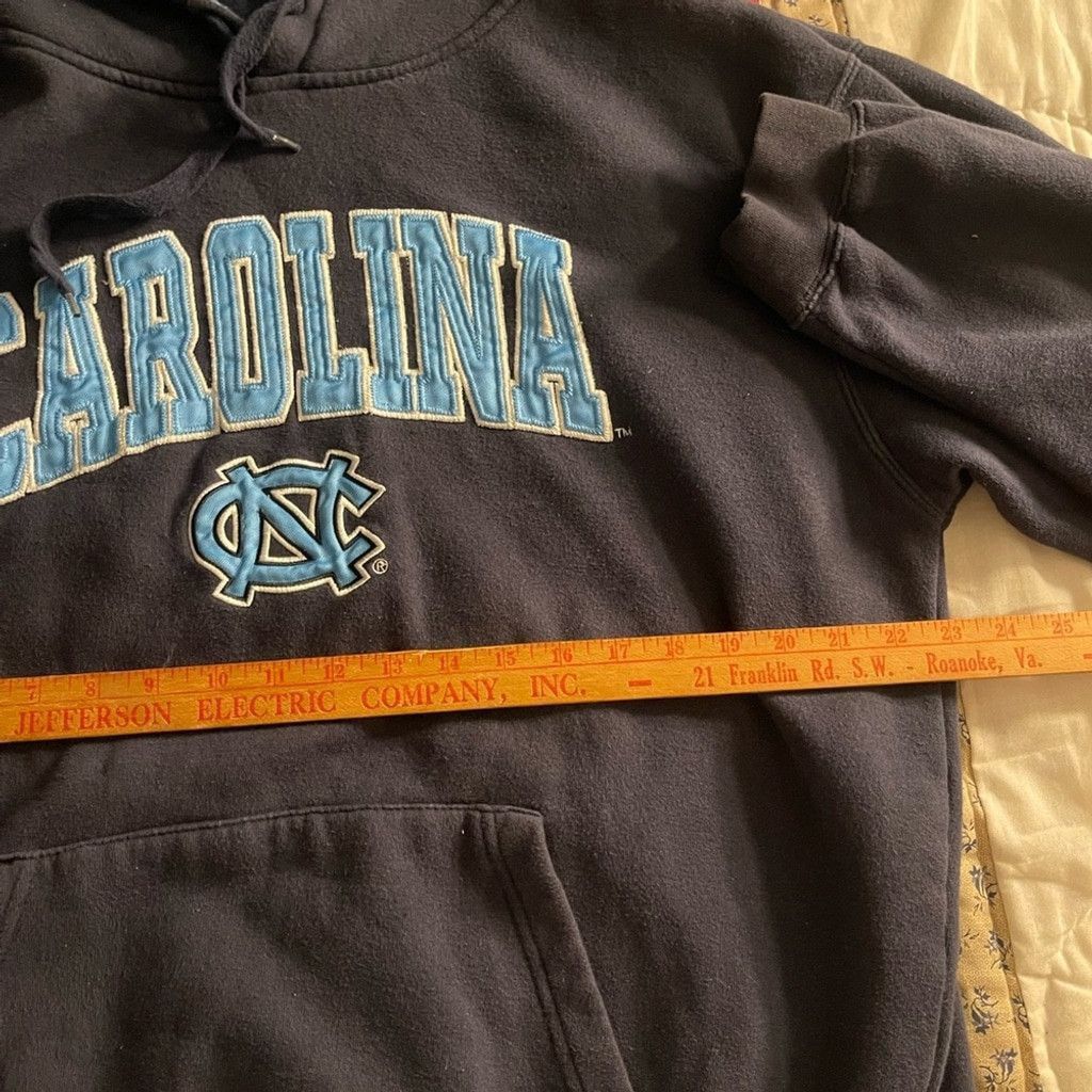 Other Carolina Blue Men's VTG Hoodie size XL Size US XL / EU 56 / 4 - 6 Thumbnail