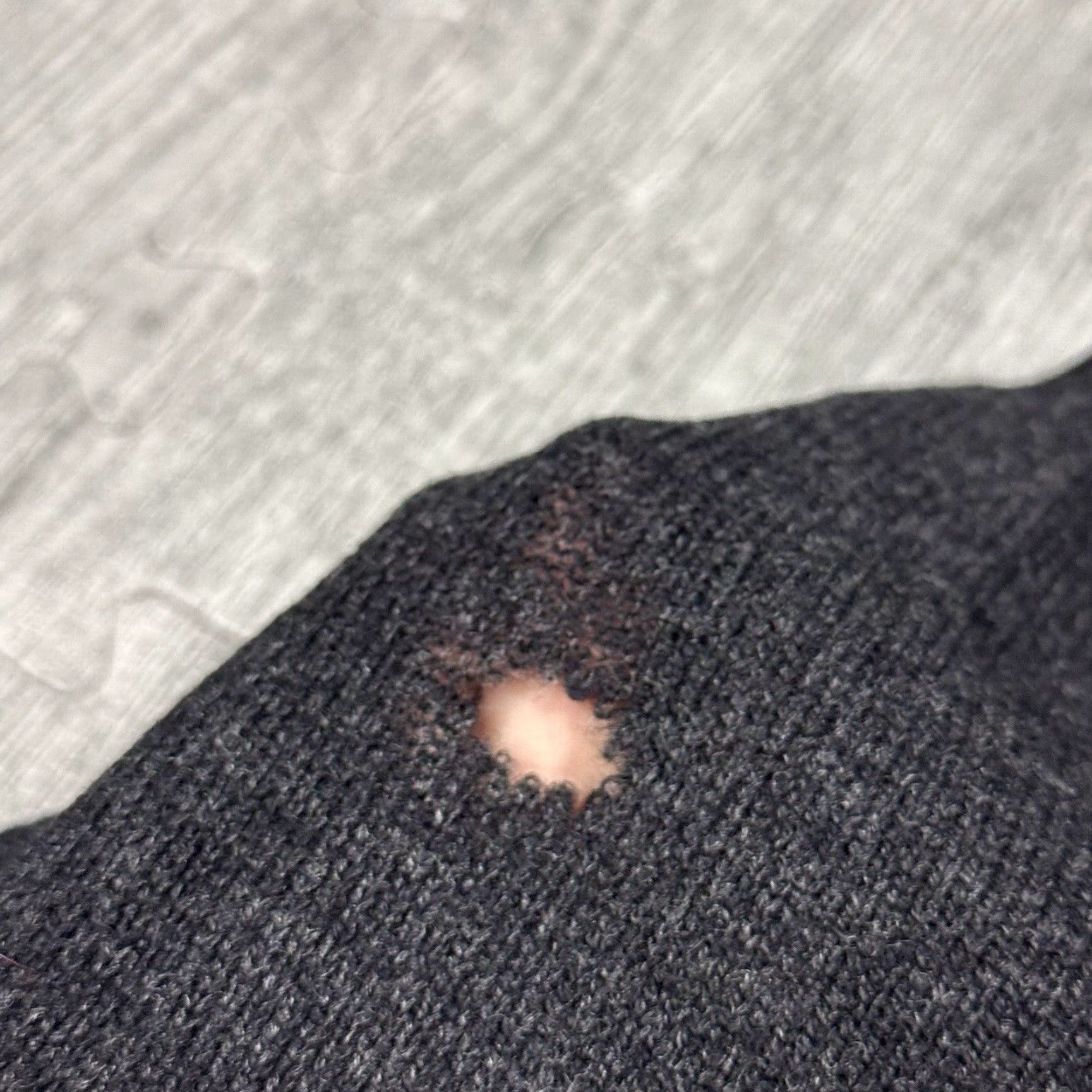 Vintage VINTAGE L.L. BEAN MEN'S 100% LAMBSWOOL V-NECK SWEATER Gray Fall Winter Preppy 80s 90s Size US L / EU 52-54 / 3 - 6 Thumbnail