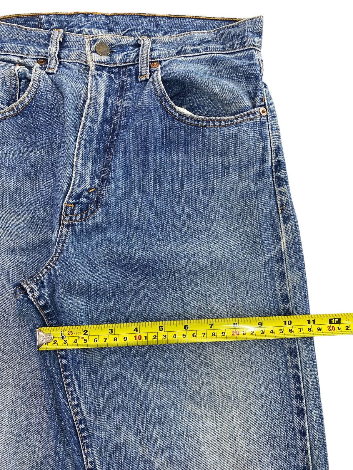 Levi's Levi’s Light Wash Ripped Style Straight Leg Jeans Size US 29 - 7 Thumbnail
