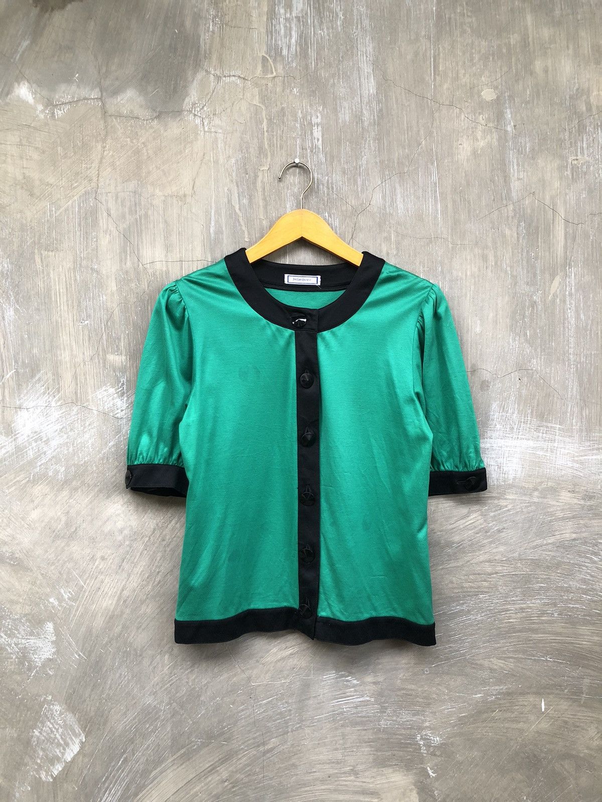 Designer × Yves Saint Laurent Vintage Yves Saint Laurent Button Up Tshirt Size M / US 6-8 / IT 42-44 - 1 Thumbnail