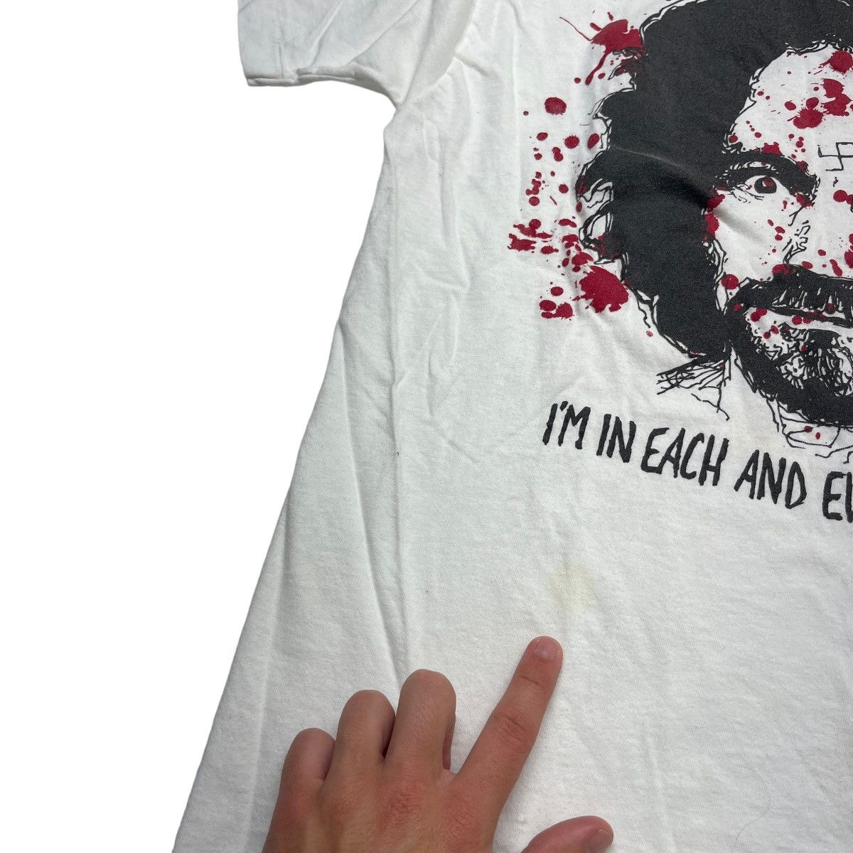 Fruit Of The Loom × Vintage 80s Charles Manson I’m In Each & Every One of You Tee Size US L / EU 52-54 / 3 - 4 Thumbnail