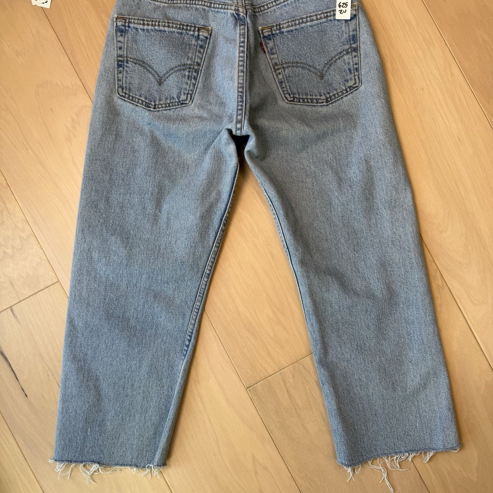 Levi's Vintage Levis 501 Jeans 26 Blue Straight Leg 90s Denim Size US 26 / EU 42 - 11 Thumbnail