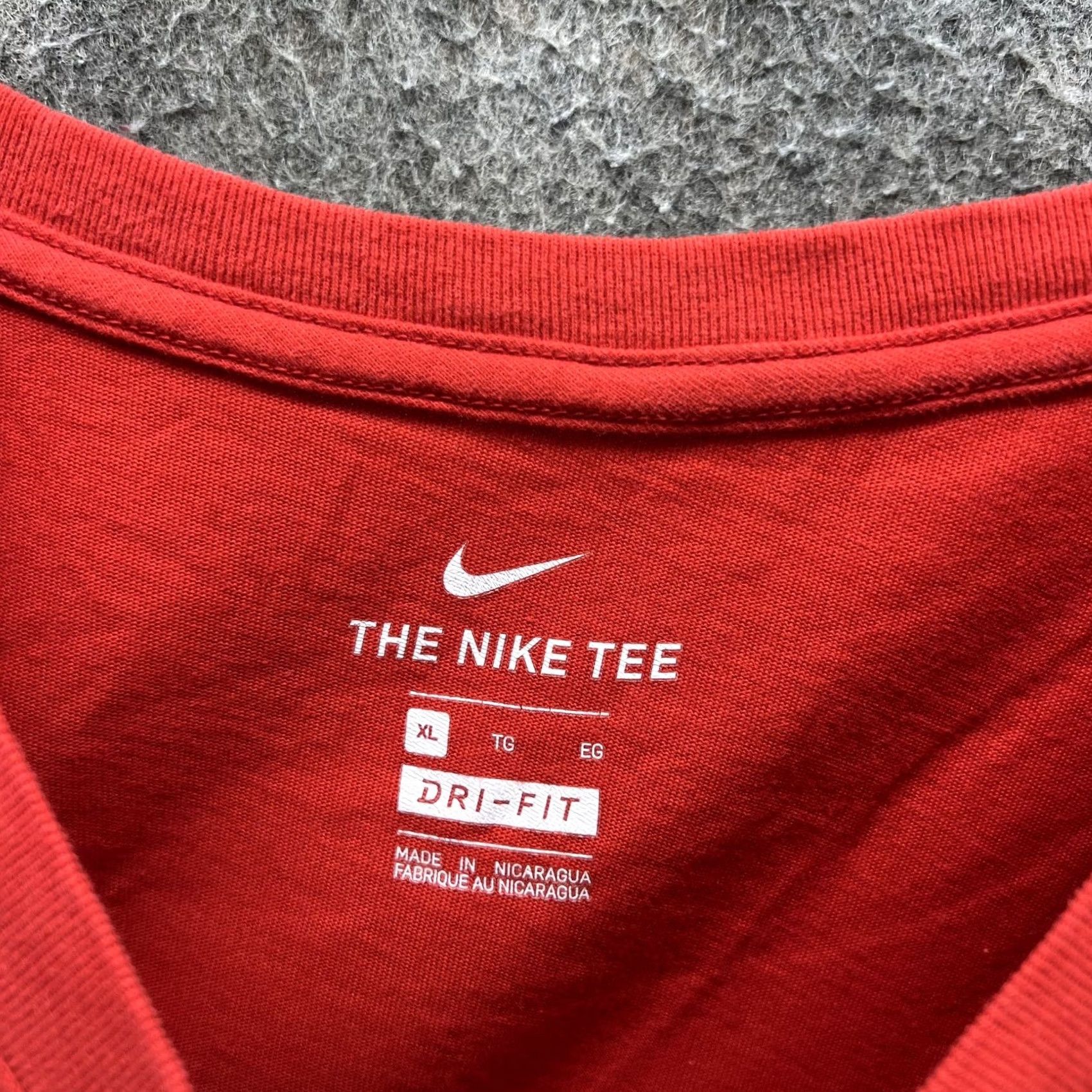 Nike Nike Dri-FIT Long Sleeve Tee Mens XL Red Logo Athletic Running Shirt Size US XL / EU 56 / 4 - 2 Thumbnail