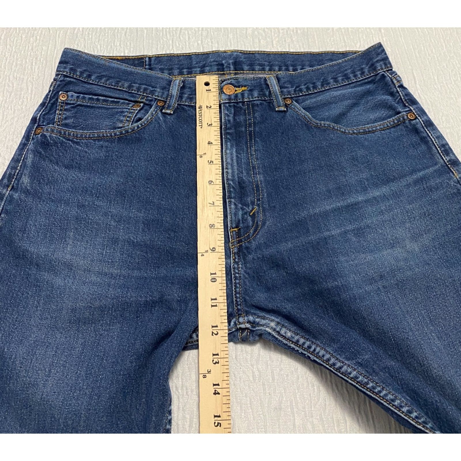 Levi's VINTAGE Levi's 505 Regular Jeans Mens 36 Blue 90s Grunge Distressed Medium Wash 5-Pocket Mens Clothing Size US 36 / EU 52 - 6 Thumbnail