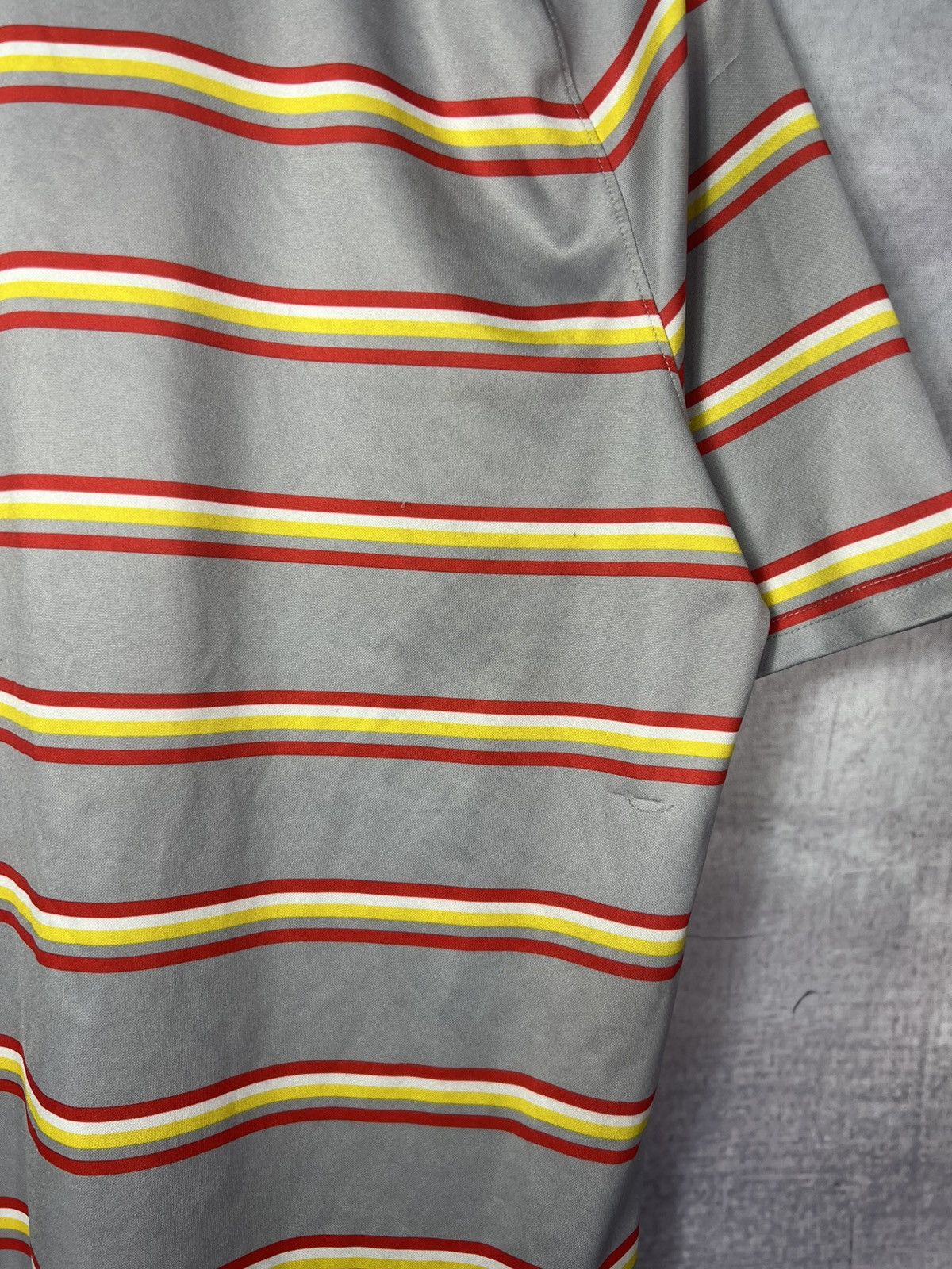 Nike Nike Liverpool 2021/22 Prematch Soccer Jersey Tshirt Size US M / EU 48-50 / 2 - 10 Thumbnail