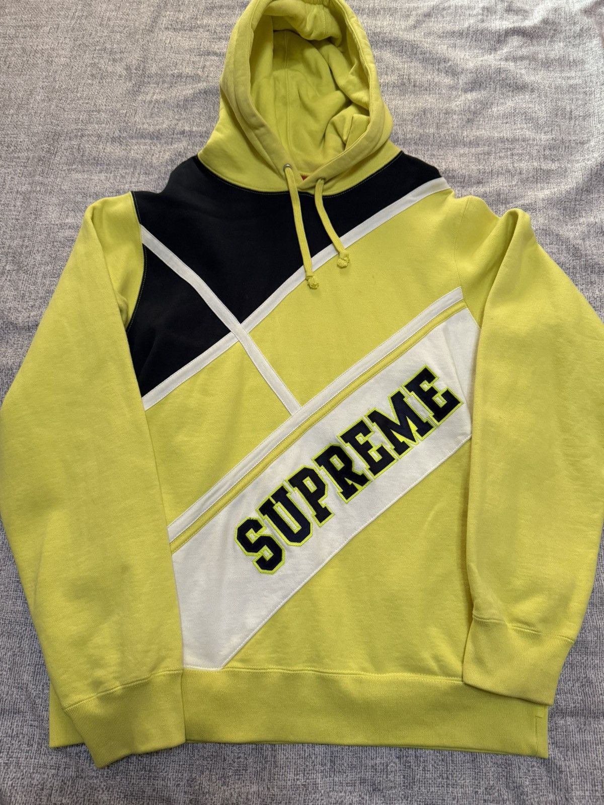 Supreme Supreme 18ss diagonal hooded sweatershirt Size US M / EU 48-50 / 2 - 1 Thumbnail