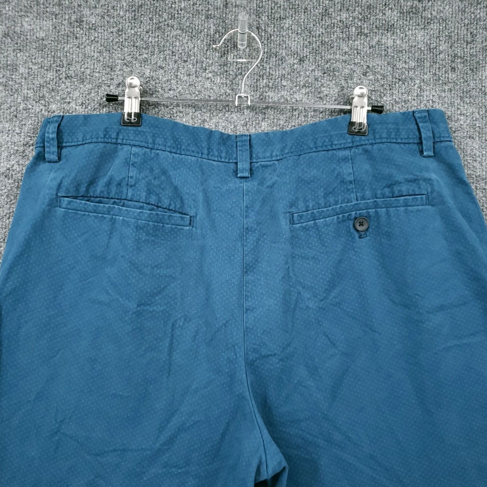 Banana Republic Banana Republic Shorts Mens 35 Blue Aiden Bermuda Mid Rise Polka Dots Cotton Shirt Size US 35 - 6 Thumbnail