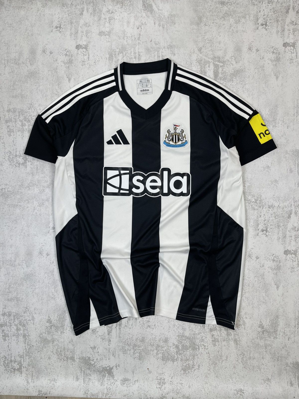 Adidas Adidas Newcastle United 24/25 Home Jersey Iconic Stripes Size US XL / EU 56 / 4 - 1 Thumbnail