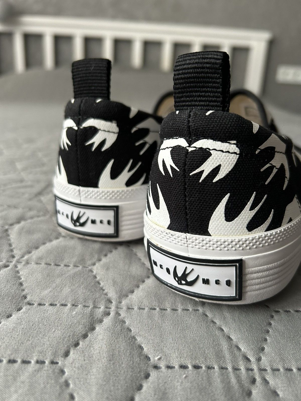 Alexander McQueen Alexander McQueen Black Canvas Slip On Trainers Unisex Size US 8.5 / IT 38.5 - 9 Thumbnail