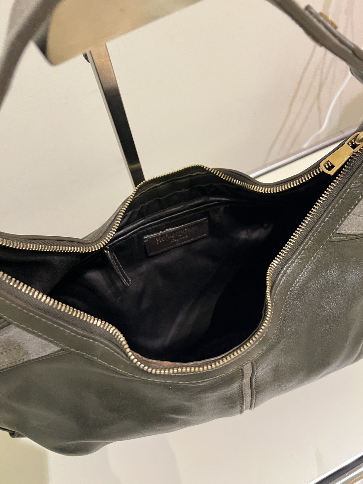 Yves Saint Laurent yves saint laurent mombasa leather Size ONE SIZE - 9 Thumbnail