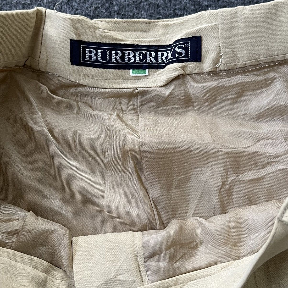 Burberry Burberrys bermuda short pants vintage woman Size 27" / US 4 / IT 40 - 8 Thumbnail