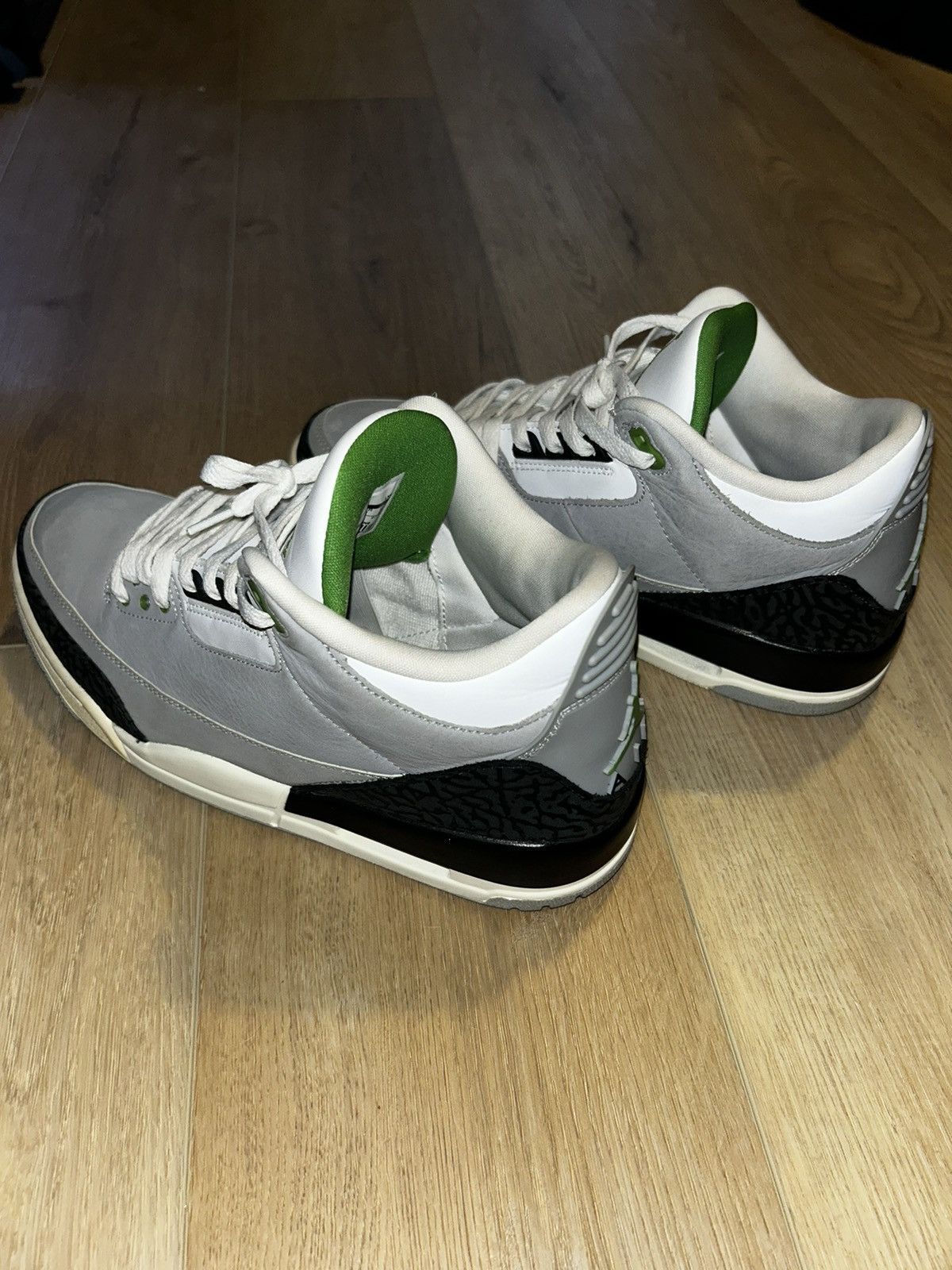 Jordan Brand Jordan 3 Retro ‘Chlorophyll’ Size US 10 / EU 43 - 2 Thumbnail