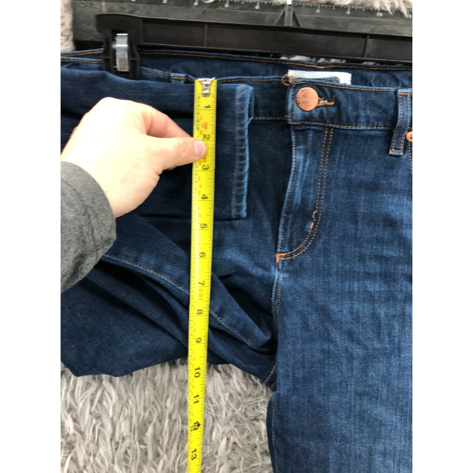 Loft Loft Jeans Skinny Loft Size 10 Womens Medium Blue Wash Denim 5-Pocket Regular Rise Modern American Classic Size 32" / US 10 / IT 46 - 4 Thumbnail