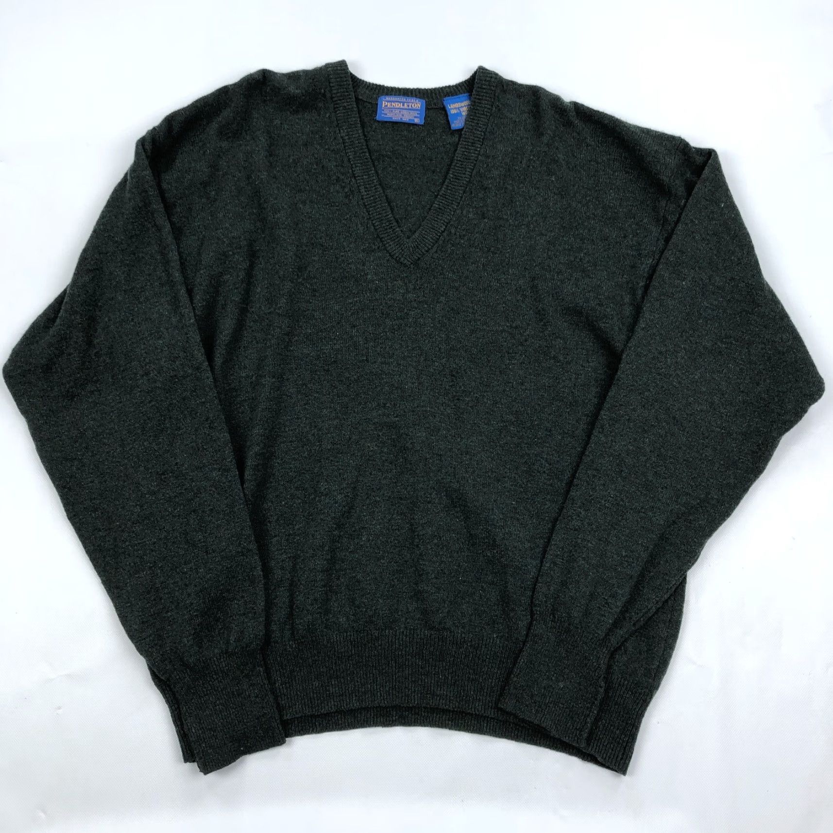 Pendleton Pendleton V-Neck Sweater Dark Green XL Men Pullover Lambswool 100 Virgin Wool Ribbed Cuffs Hem Dry Clean Only 100% Lambswool Solid Knit Style Size US XL / EU 56 / 4 - 2 Thumbnail