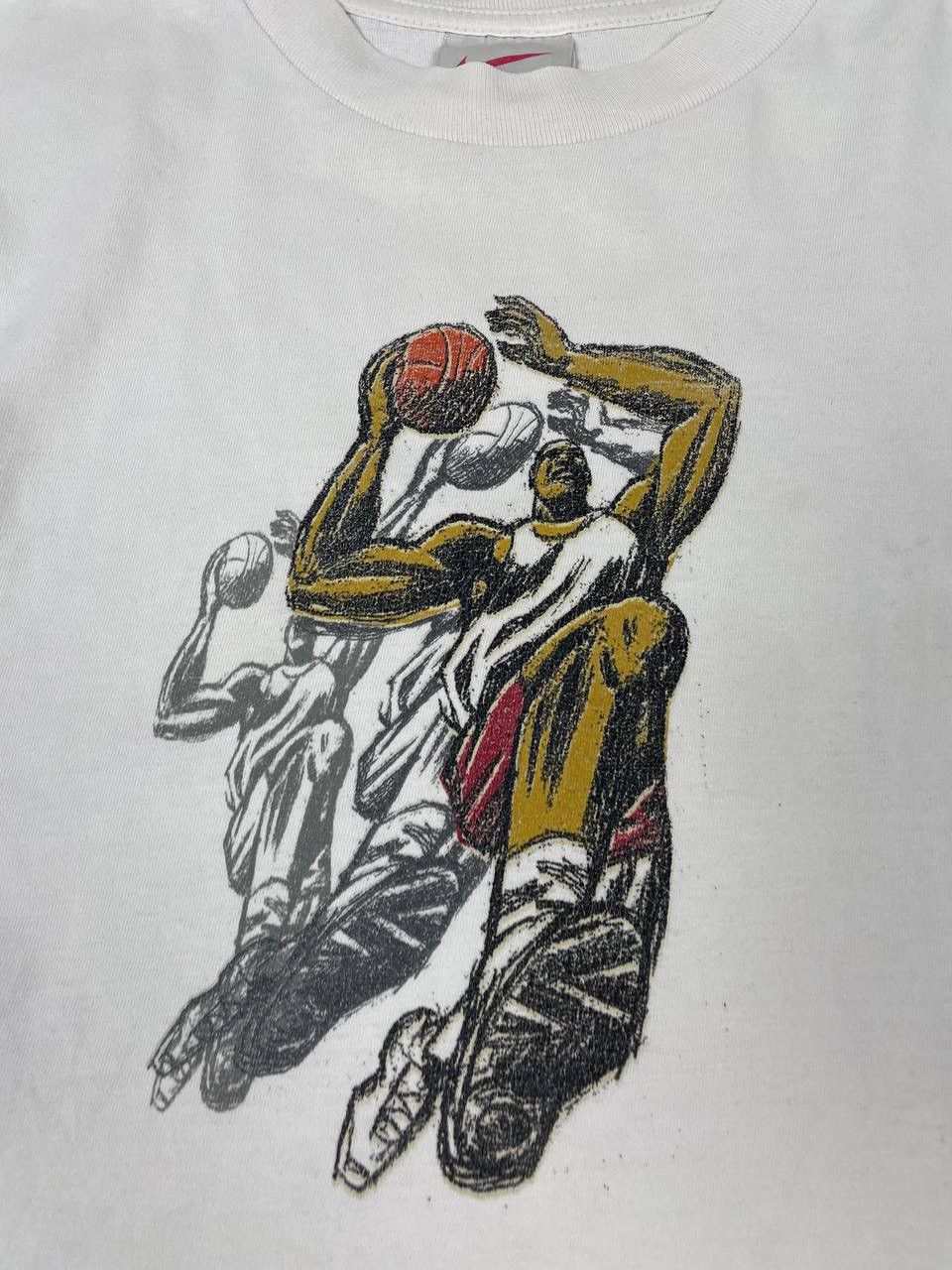 Nike Vintage Nike Basketball 90s T-Shirt Jordan Size US M / EU 48-50 / 2 - 4 Thumbnail