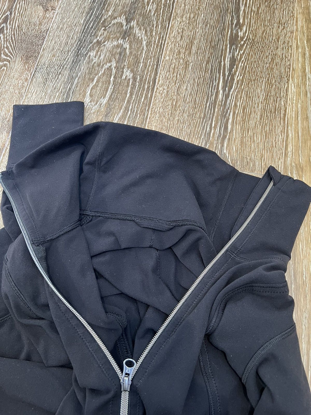 Lululemon Lululemon Jacket High Mock Neck 2-Way Full Zipper Size XS / US 0-2 / IT 36-38 - 3 Thumbnail