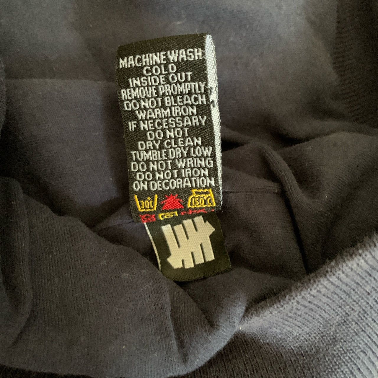 Undefeated RARE Undefeated Embroidered silk-lined hoodie jacket size L Size US L / EU 52-54 / 3 - 7 Thumbnail