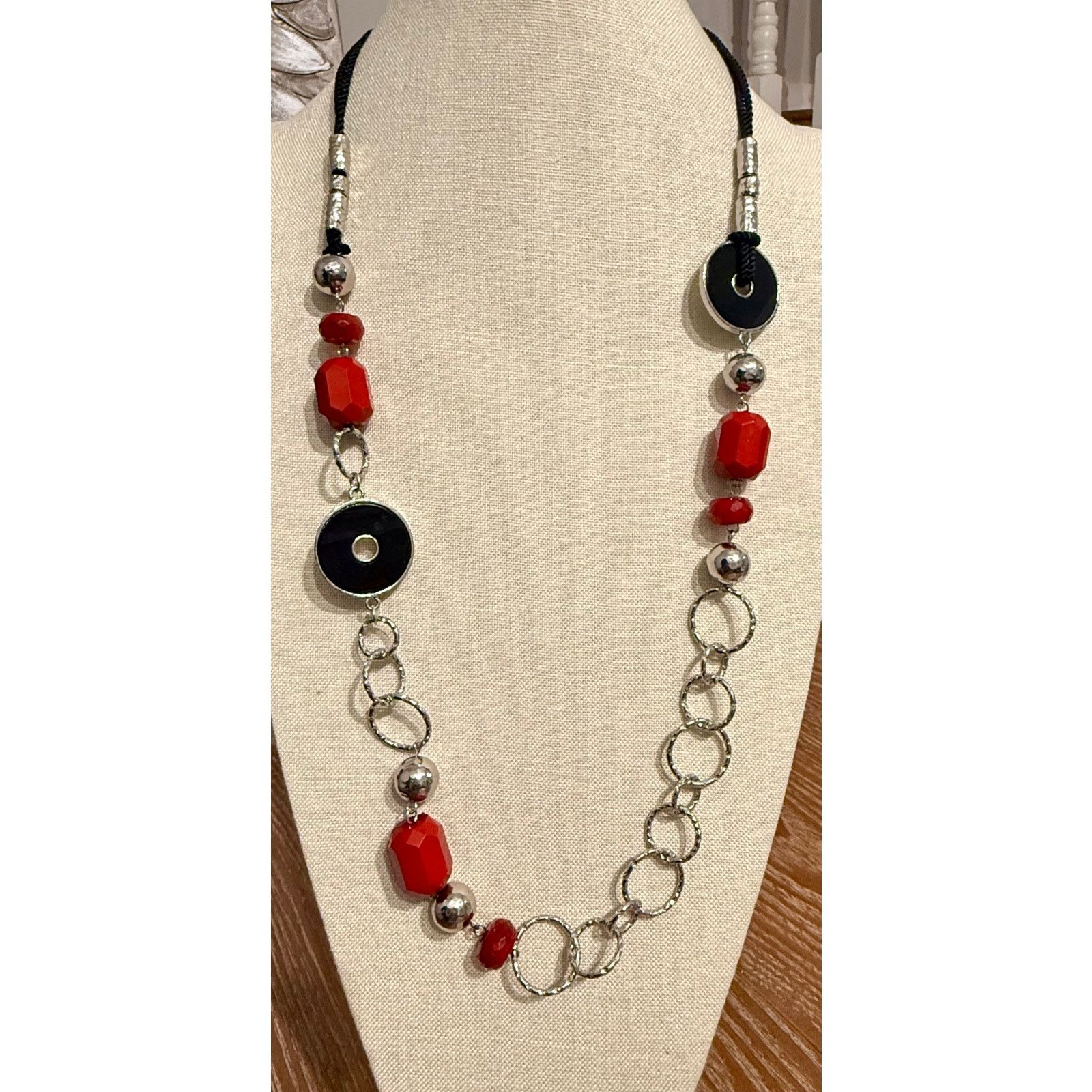 Other NWT Macy’s Red Black Silver Tone Statement Necklace 34” + 4” Size ONE SIZE - 2 Thumbnail
