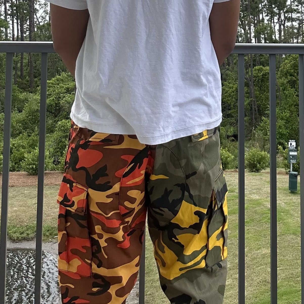 Vintage Travis Scott-Inspired Two-Tone Camo Pants – Size Large Size US 36 / EU 52 - 2 Thumbnail