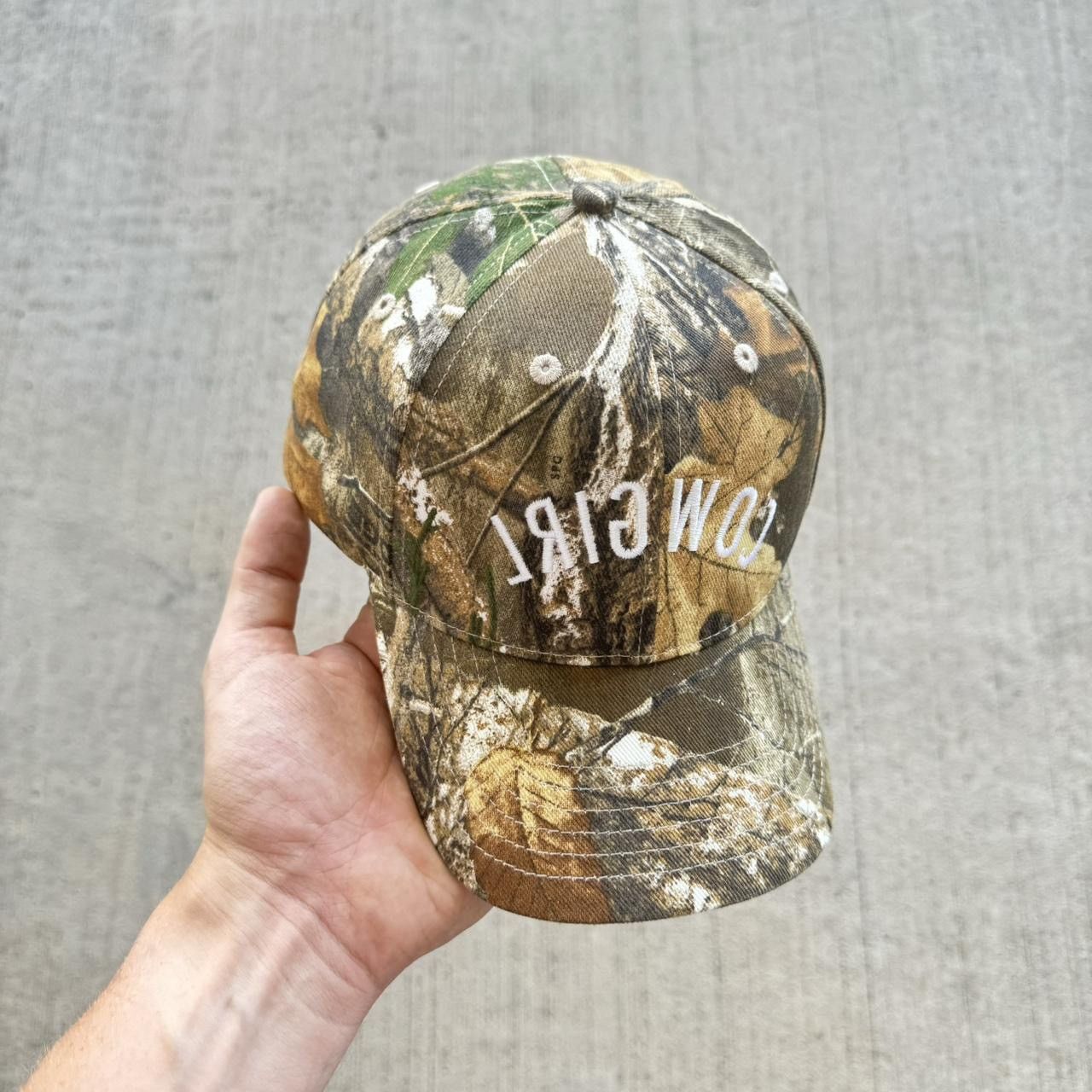 Realtree × Vintage Vintage 90s Style Real Tree Camo Reverse Cowgirl Trucker Hat Size ONE SIZE - 3 Thumbnail
