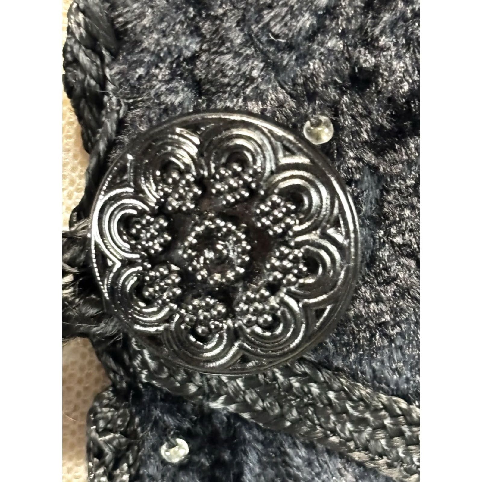 Coldwater Creek VINTAGE Coldwater Creek Black Velvet Jacket Women’s M Embroidered Crochet Goth Fairy Bohemian 90s Whimsigoth Women Size M / US 6-8 / IT 42-44 - 6 Thumbnail
