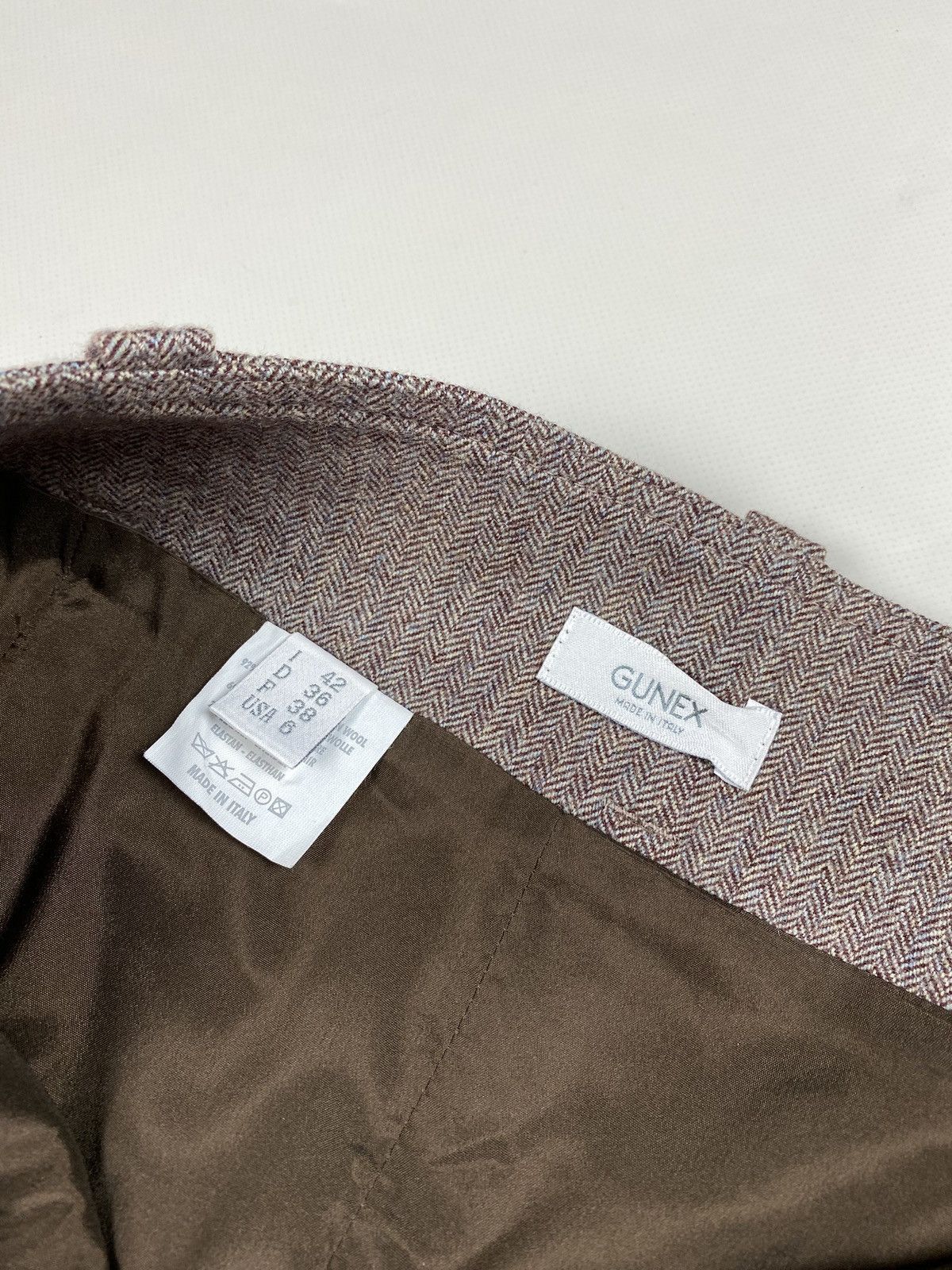 Brunello Cucinelli Gunex by Brunello Cucinelli ladies wool / cashmere skirt Size 28" / US 6 / IT 42 - 9 Thumbnail