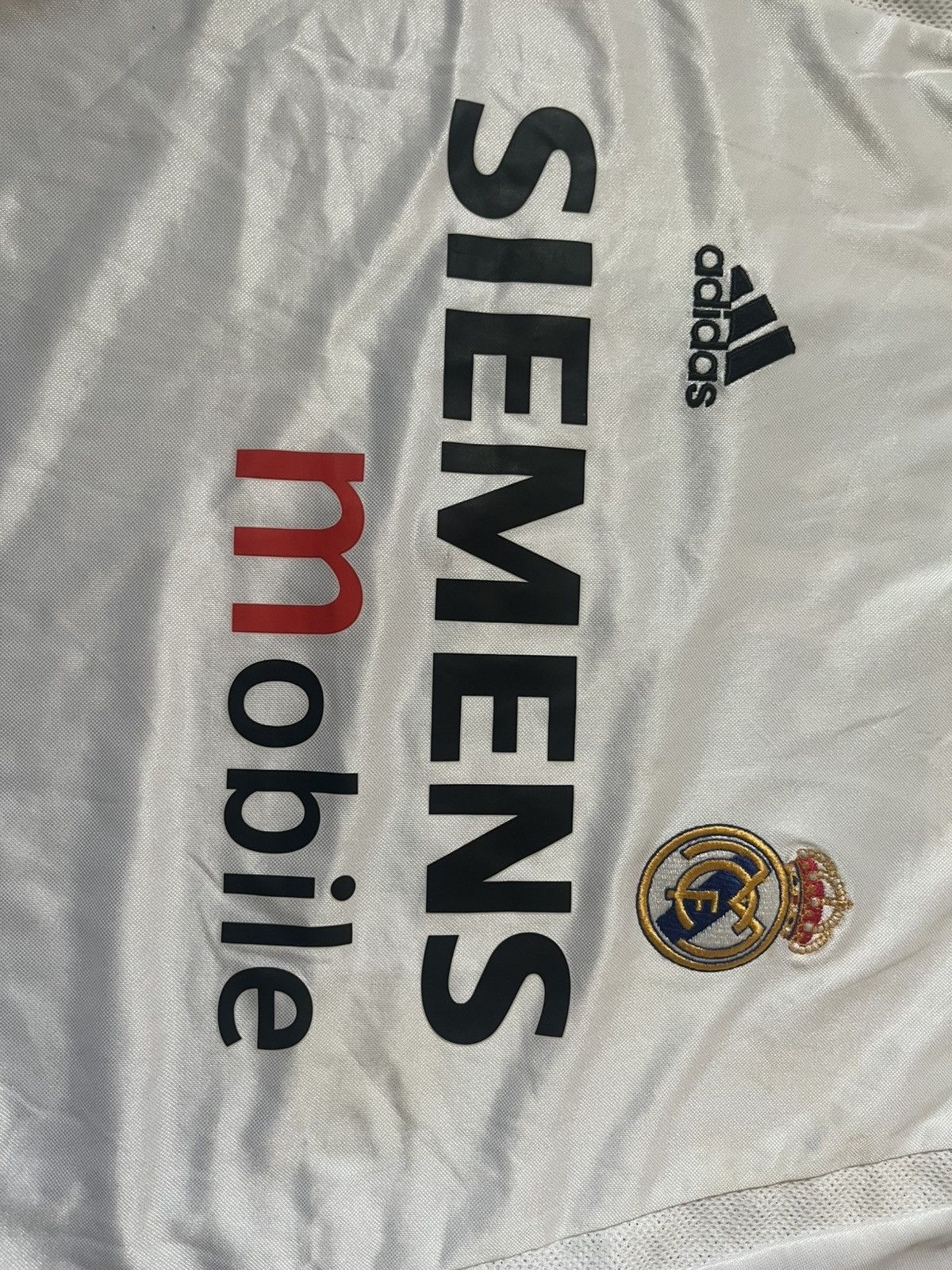 Adidas Real Madrid 2004/05 Home Shirt Size US M / EU 48-50 / 2 - 4 Thumbnail