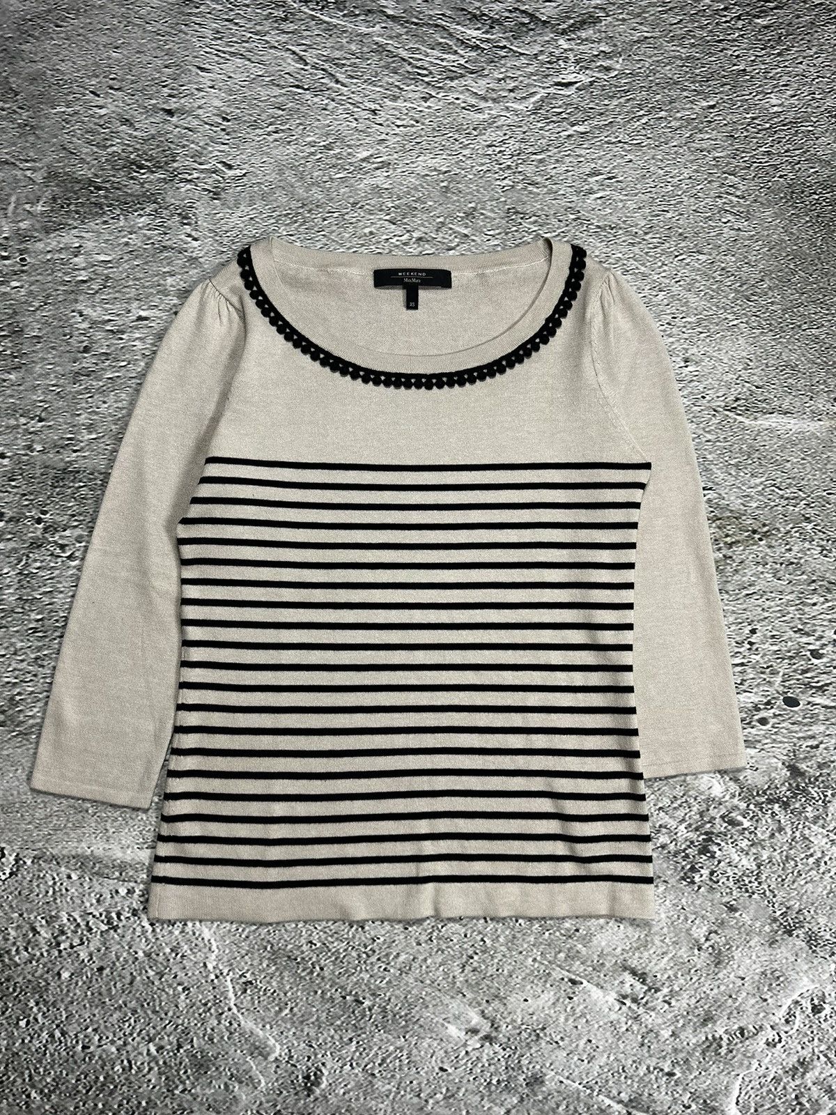 Max Mara × Weekend Max Mara Weekend Max Mara sweater striped beige black Size XS / US 0-2 / IT 36-38 - 1 Thumbnail