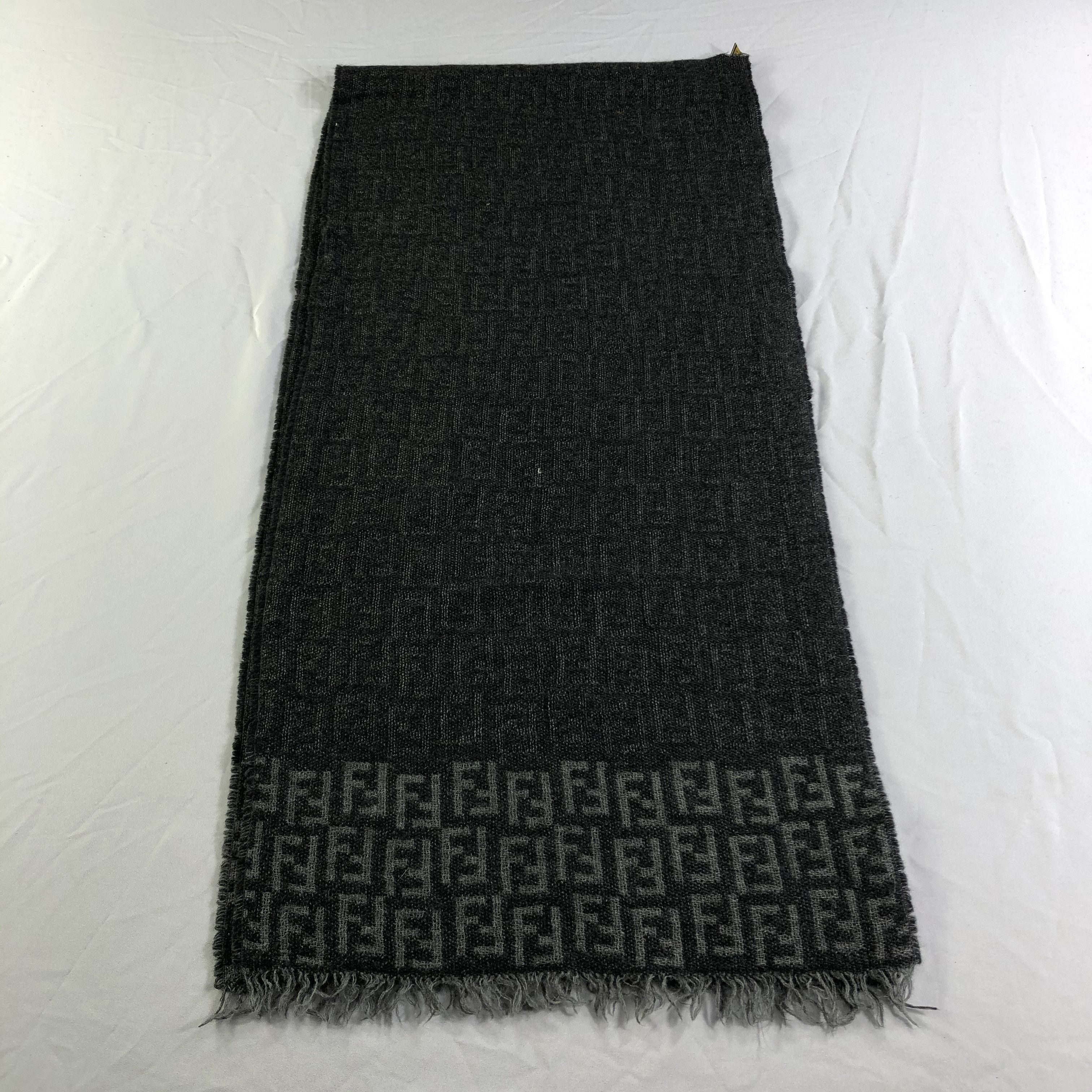 Fendi Fendi Monogram Wool Scarf Muffler Neckwear V2389 Size ONE SIZE - 2 Thumbnail