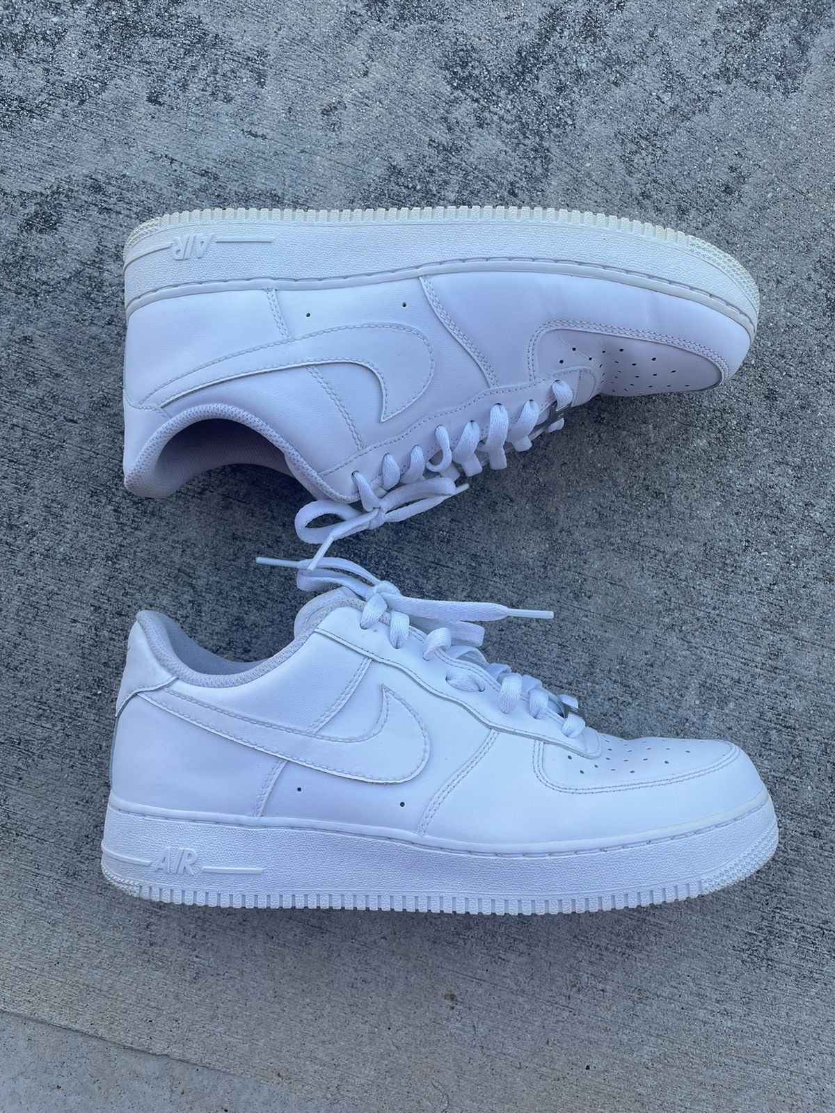 Nike White Nike Air Force 1s Size US 11 / EU 44 - 1 Thumbnail