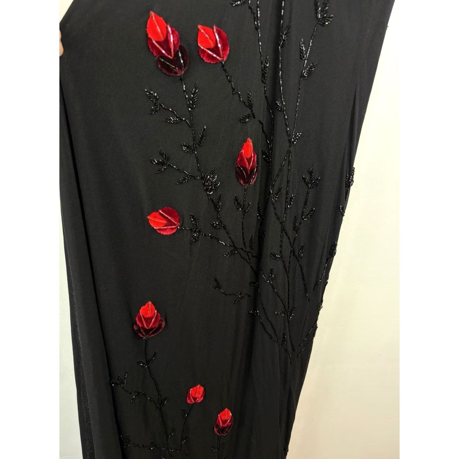 Vintage VINTAGE Cache Cache Formal Dress Womens 10 Black Beaded Red Flowers Maxi Long Silk Polyester Beaded 60" Shoulder to Hem Womens Size L / US 10 / IT 46 - 2 Thumbnail