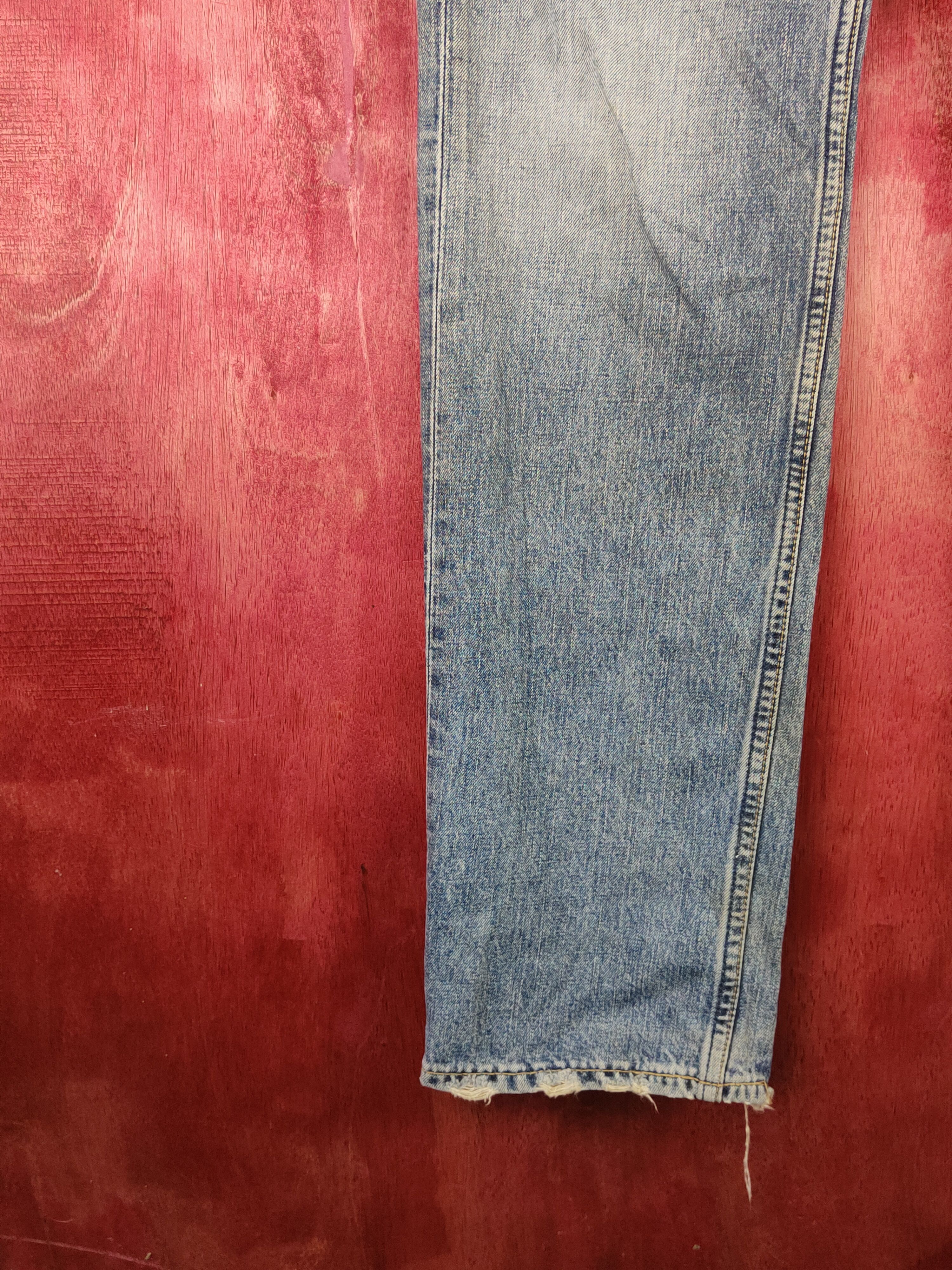 Levi's 502 Levi's Blue Distressed Ripped Jeans #S1639 Size US 31 - 4 Thumbnail